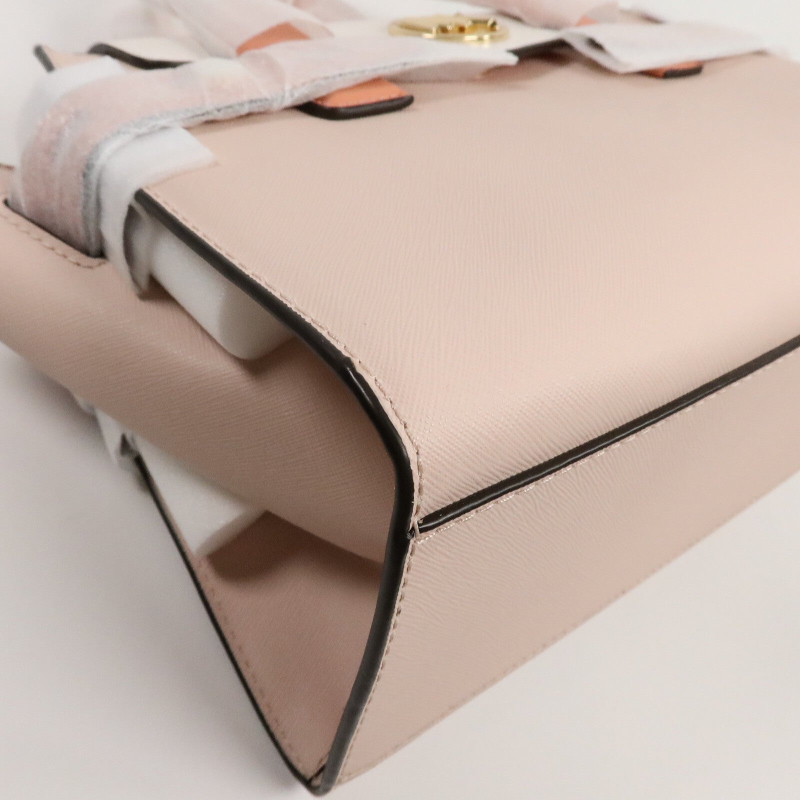 Michael Kors 牛皮皮革Medium Carmen手挽肩背兩用袋