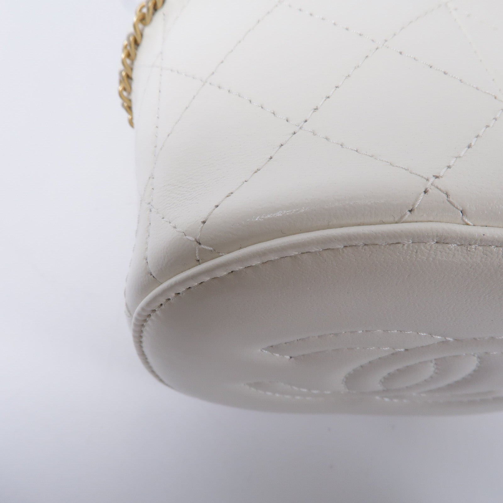 CHANEL 羊皮皮革Mini Bucket Bag鏈帶肩背袋