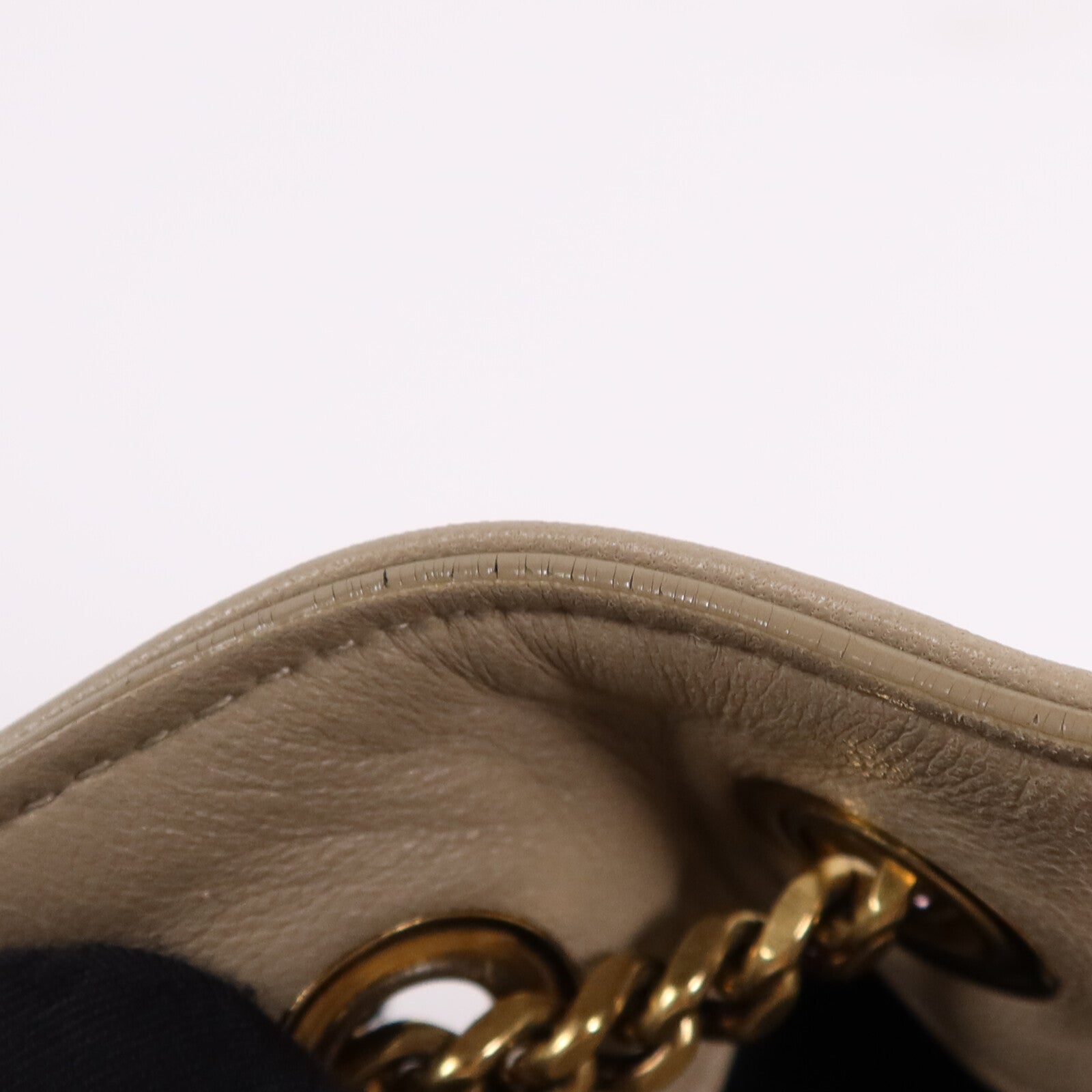 YVES SAINT LAURENT 牛皮皮革Chain Shoulder Bag金扣鏈帶肩背袋