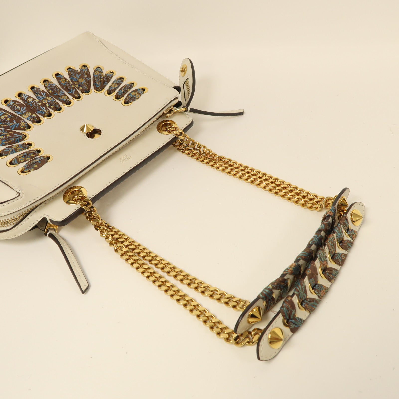 FENDI 牛皮皮革Dotcom金扣鏈帶肩背袋白色