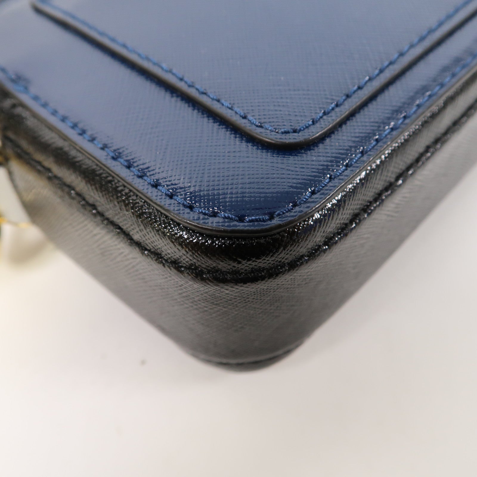 MARC JACOBS 牛皮皮革Shoulder Bag金扣肩背袋深藍色