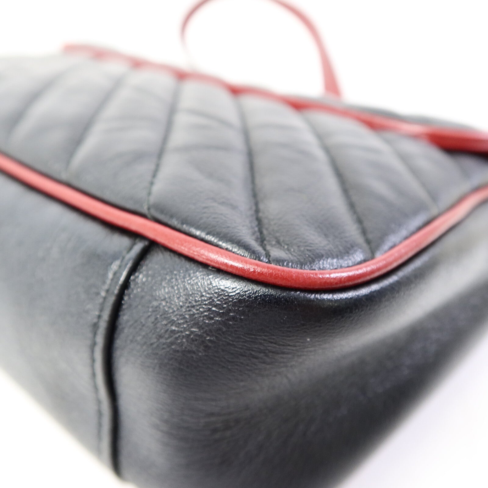 GUCCI GG Marmont Shoulder Bag鏈帶肩背袋