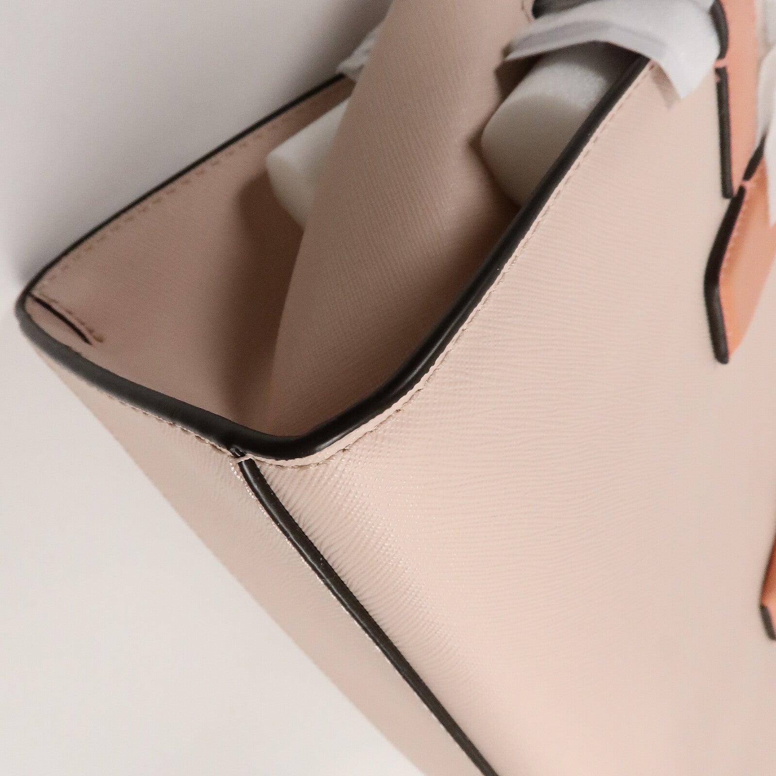 Michael Kors 牛皮皮革Medium Carmen手挽肩背兩用袋