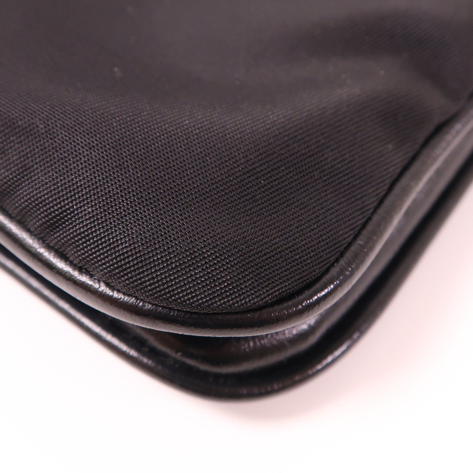 PRADA 尼龍Shoulder Bag金扣肩背袋