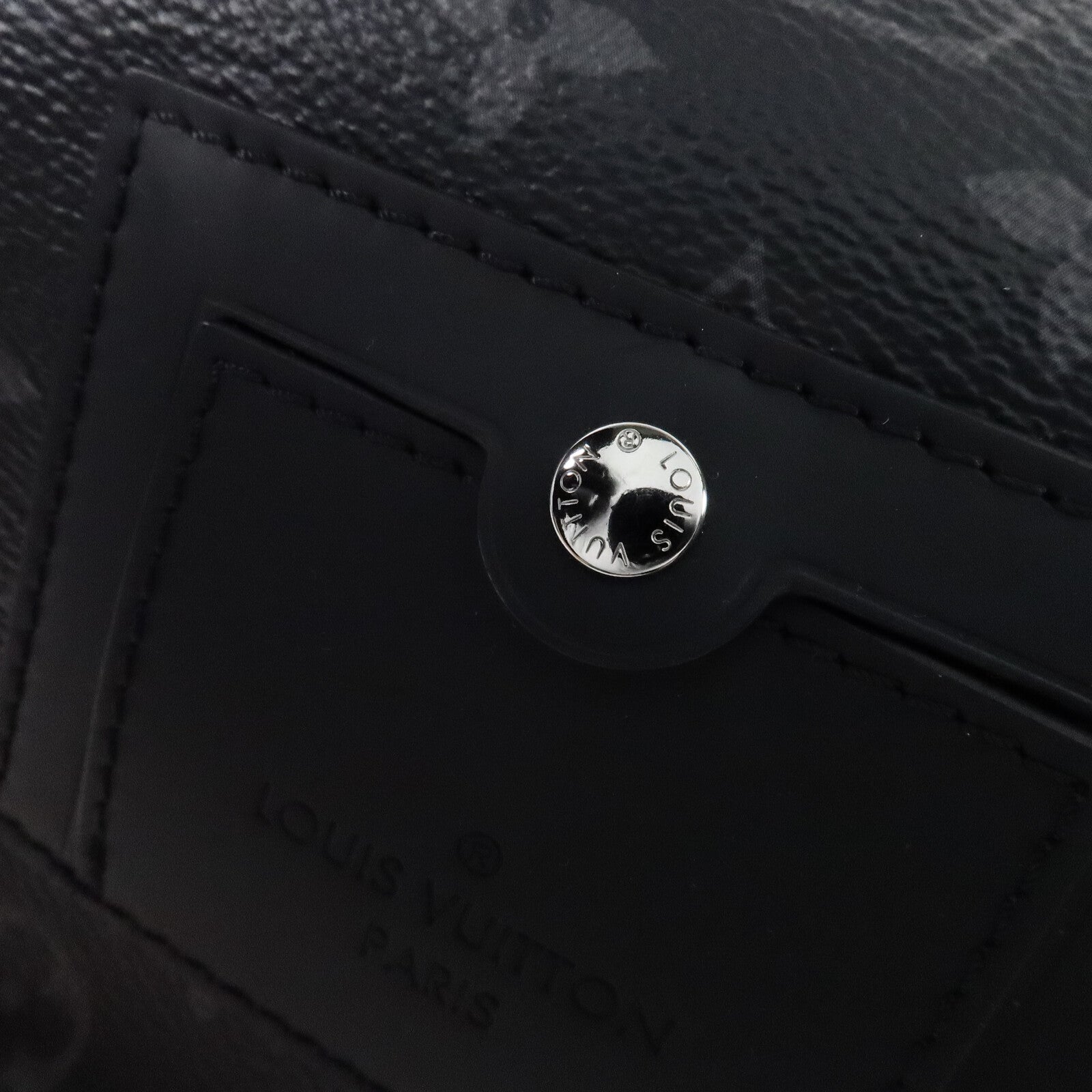 LOUIS VUITTON Monogram Eclipse Messenger PM Voyager銀扣肩背袋