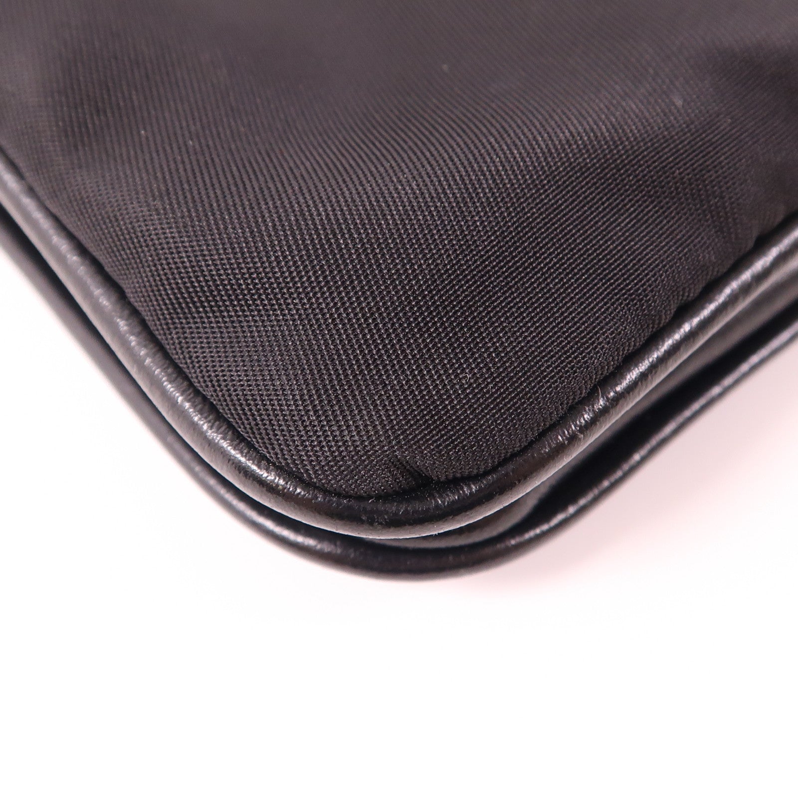PRADA 尼龍Shoulder Bag金扣肩背袋