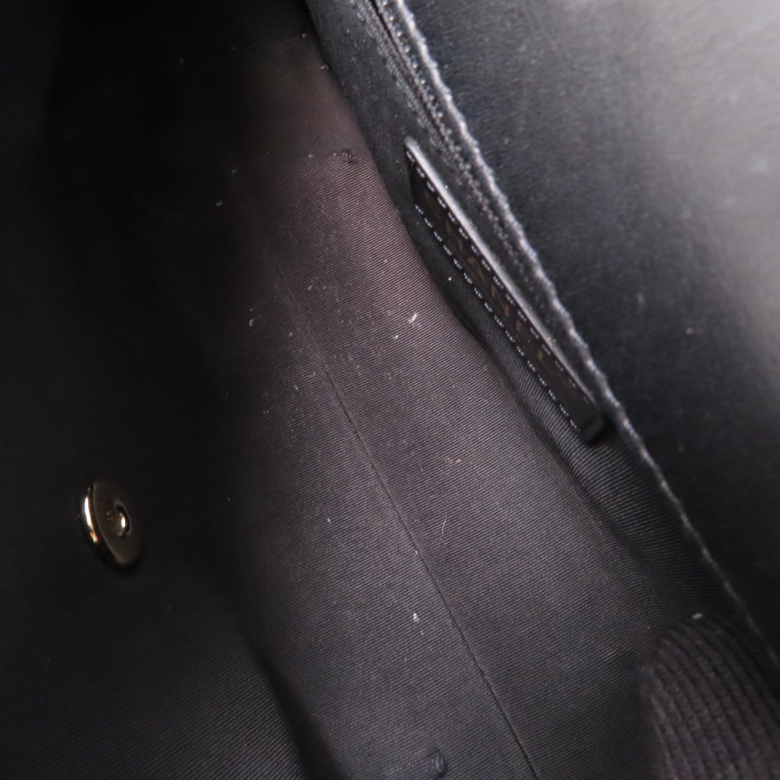 CHANEL【激減優惠】 牛皮皮革Chain Shoulder Bag金扣鏈帶肩背袋