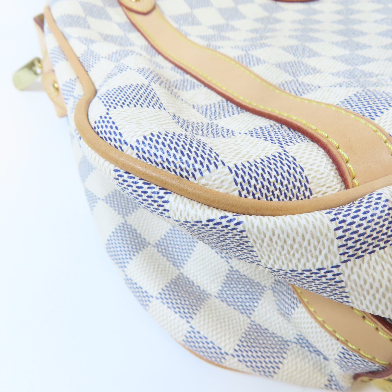 LOUIS VUITTON Damier Azur Stresa PM Shoulder Bag金扣肩背袋白色