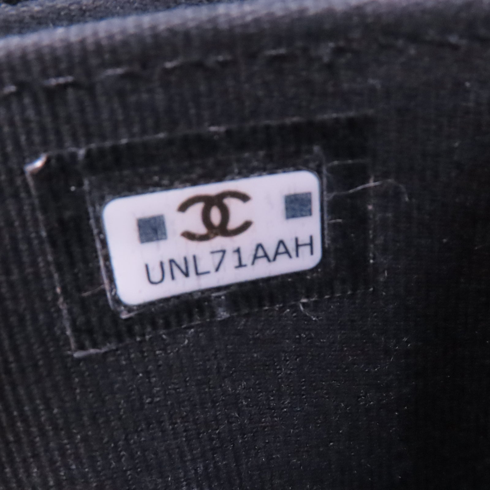 CHANEL 菱格牛皮皮革Chain Shoulder銀扣鏈帶肩背袋黑色