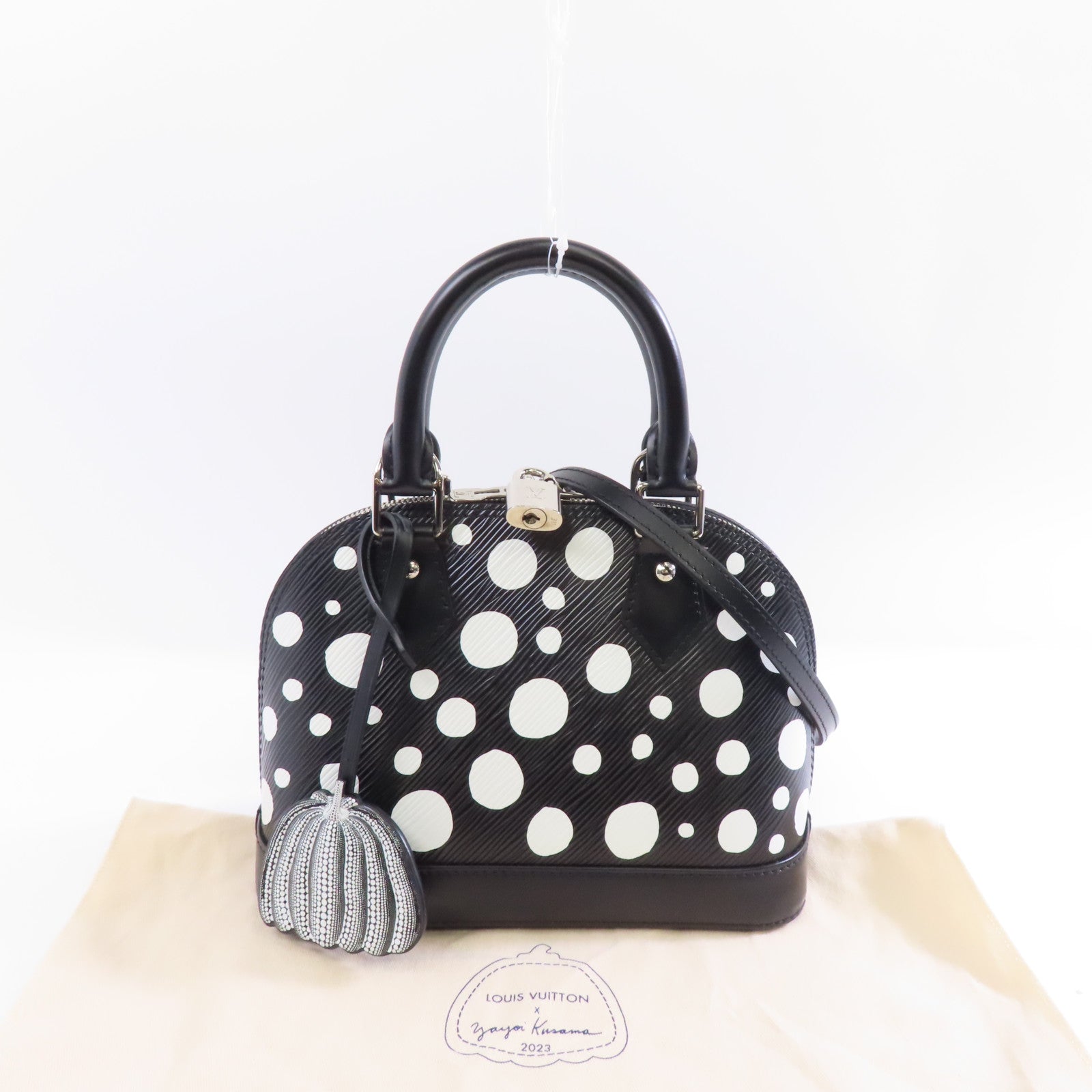 LOUIS VUITTON Epi LV x YK Alma BB銀扣手挽肩背兩用袋黑色
