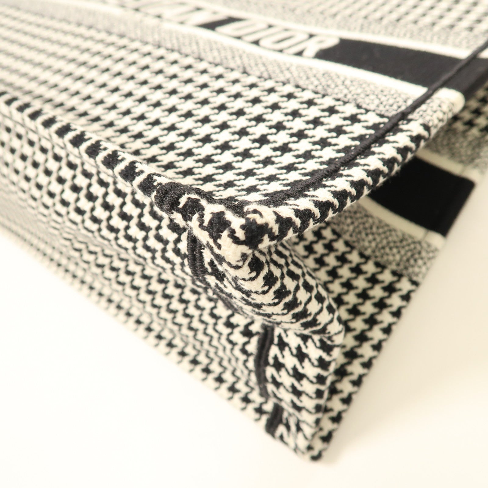 Dior 【激減優惠】帆布Book Tote手挽袋黑色/白色