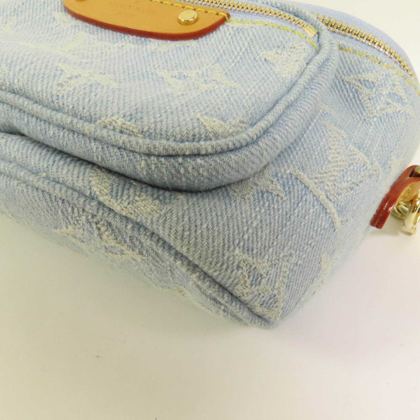 LOUIS VUITTON Monogram Denim Mini Bumbag金扣手挽肩背兩用袋