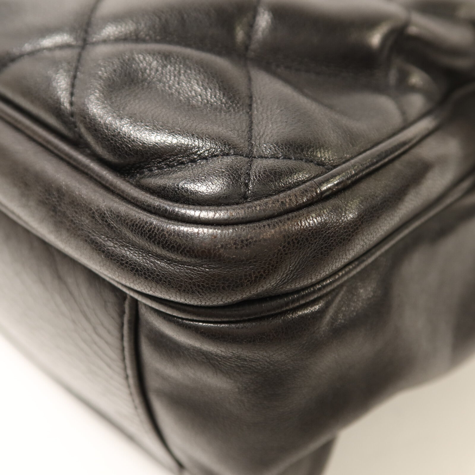 CHANEL 牛皮皮革Shoulder Bag金扣肩背袋