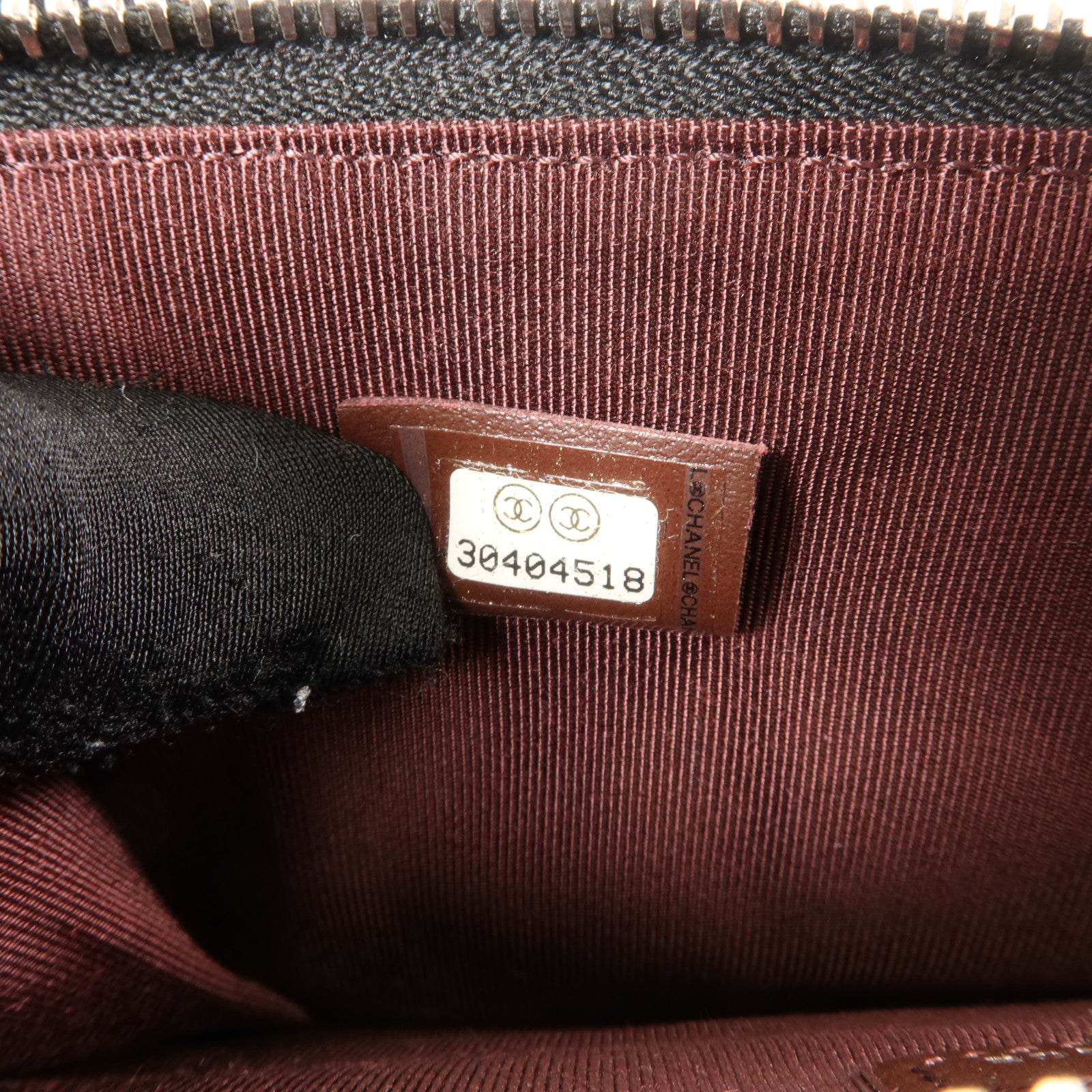 CHANEL 牛皮皮革Classic Phone Holder With Chain銀扣肩背袋