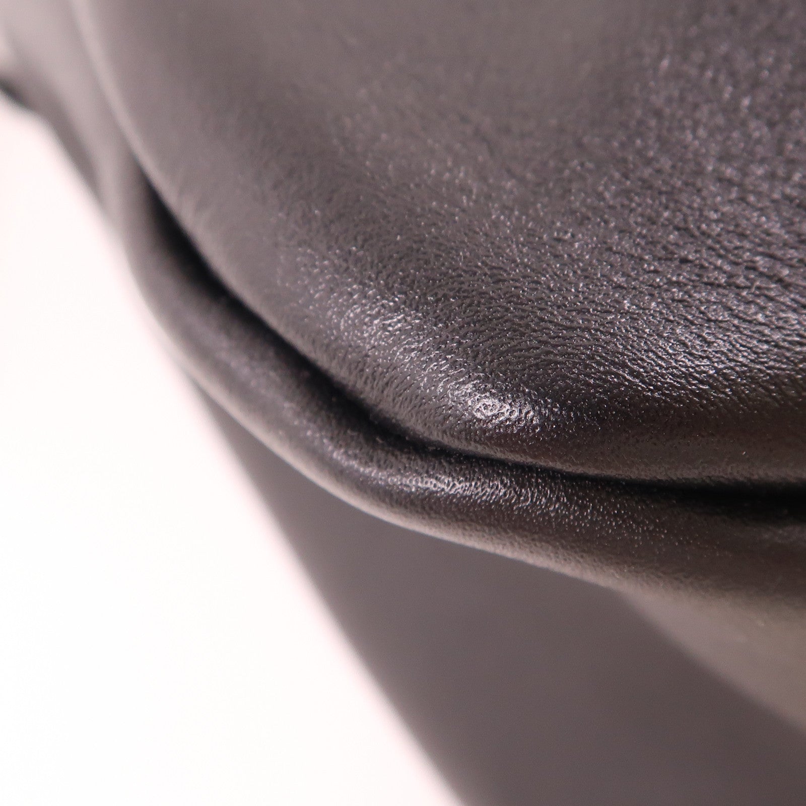 PRADA 皮革Aimee Shoulder Bag金扣手挽袋