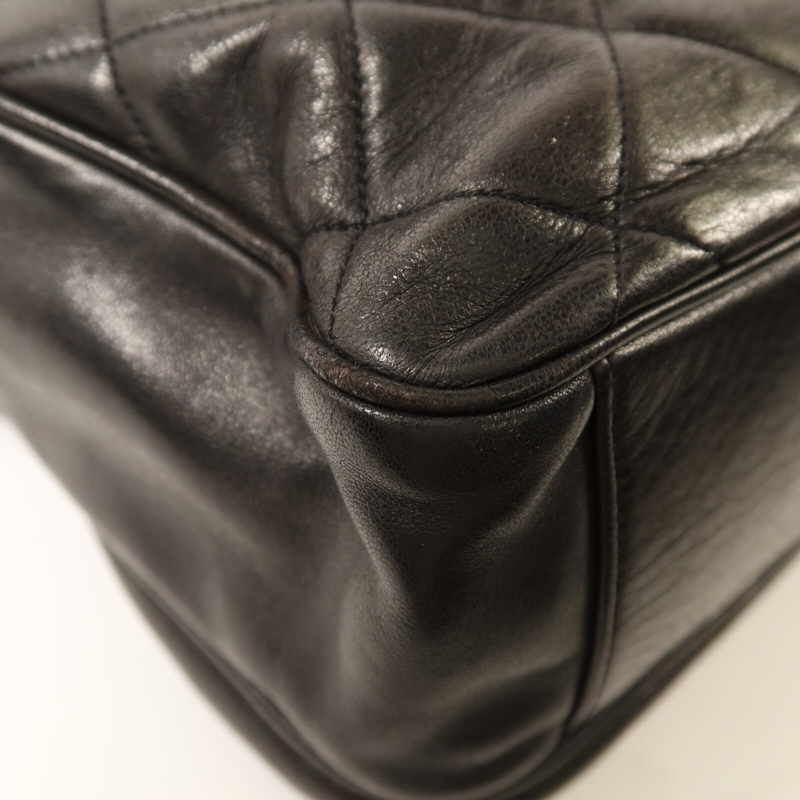 CHANEL 牛皮皮革Shoulder Bag金扣肩背袋