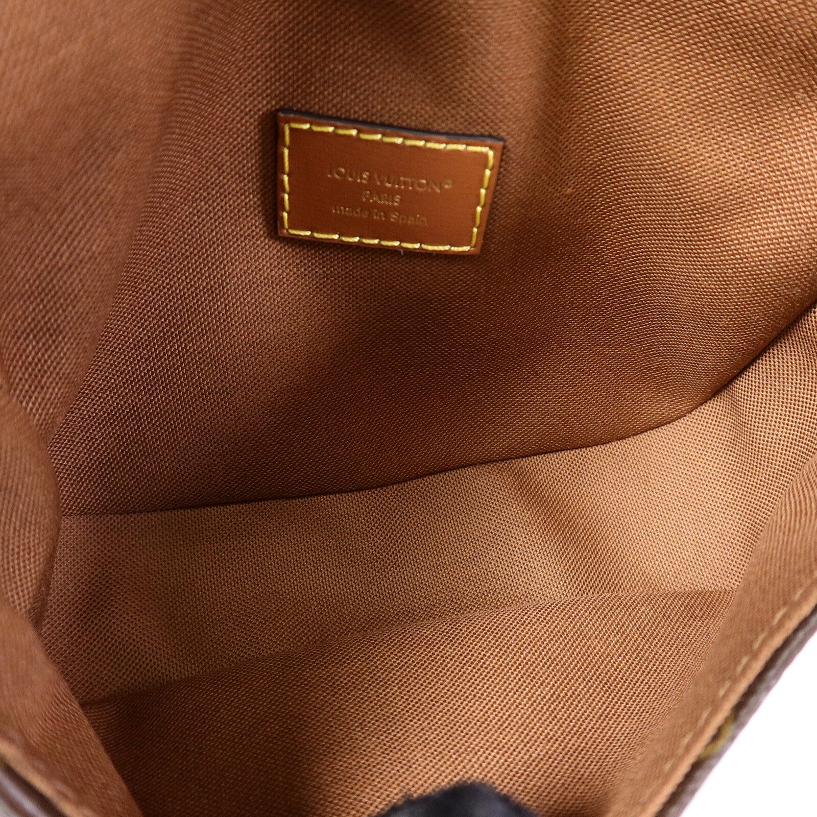 LOUIS VUITTON Monogram Solo肩背袋