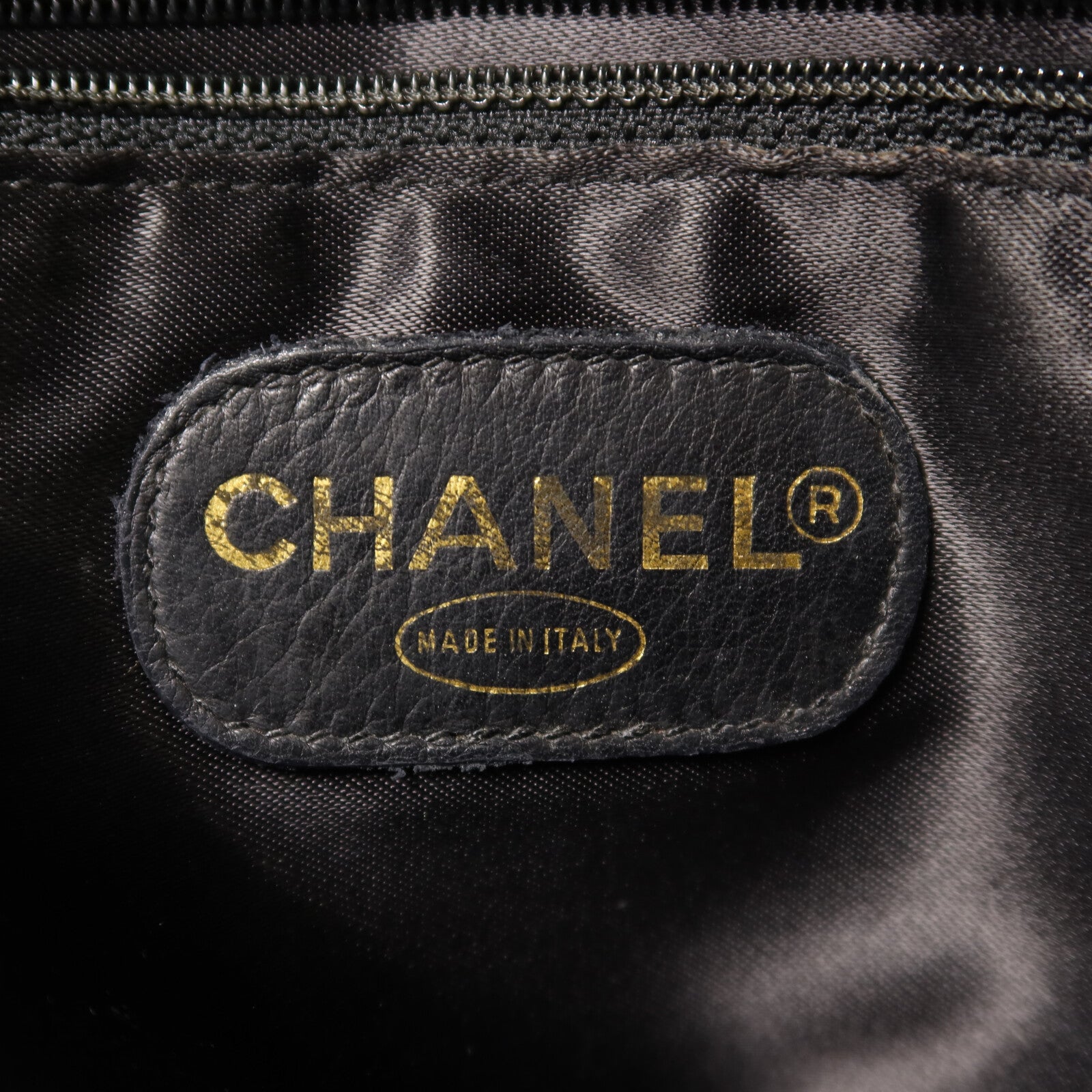 CHANEL 牛皮皮革Shoulder Bag金扣肩背袋