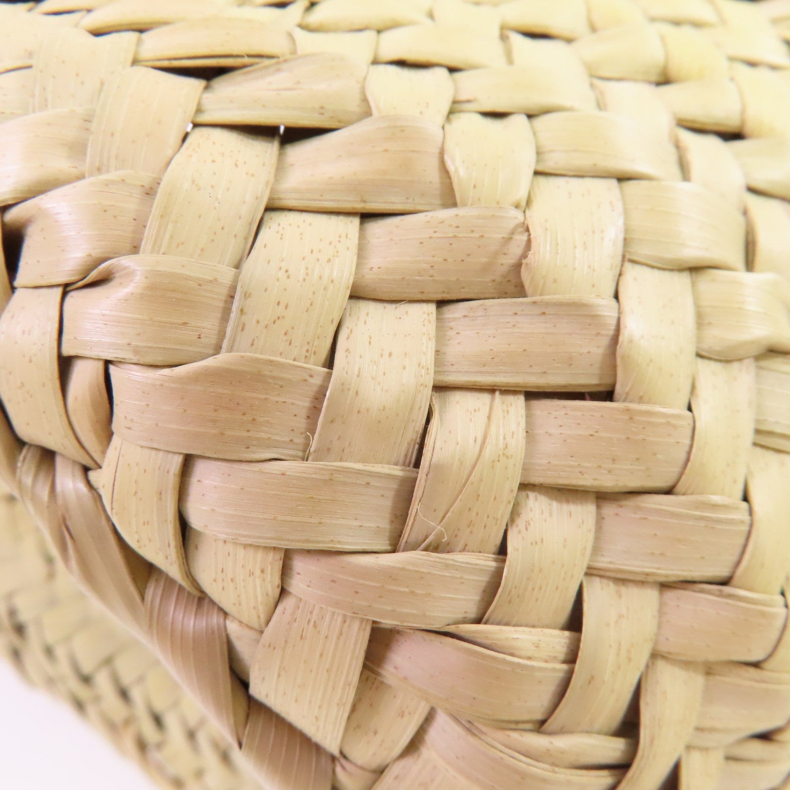 LOEWE 酒椰/牛皮皮革Studio Ghibli Dust Bunnies Small Basket Bag手挽袋杏色