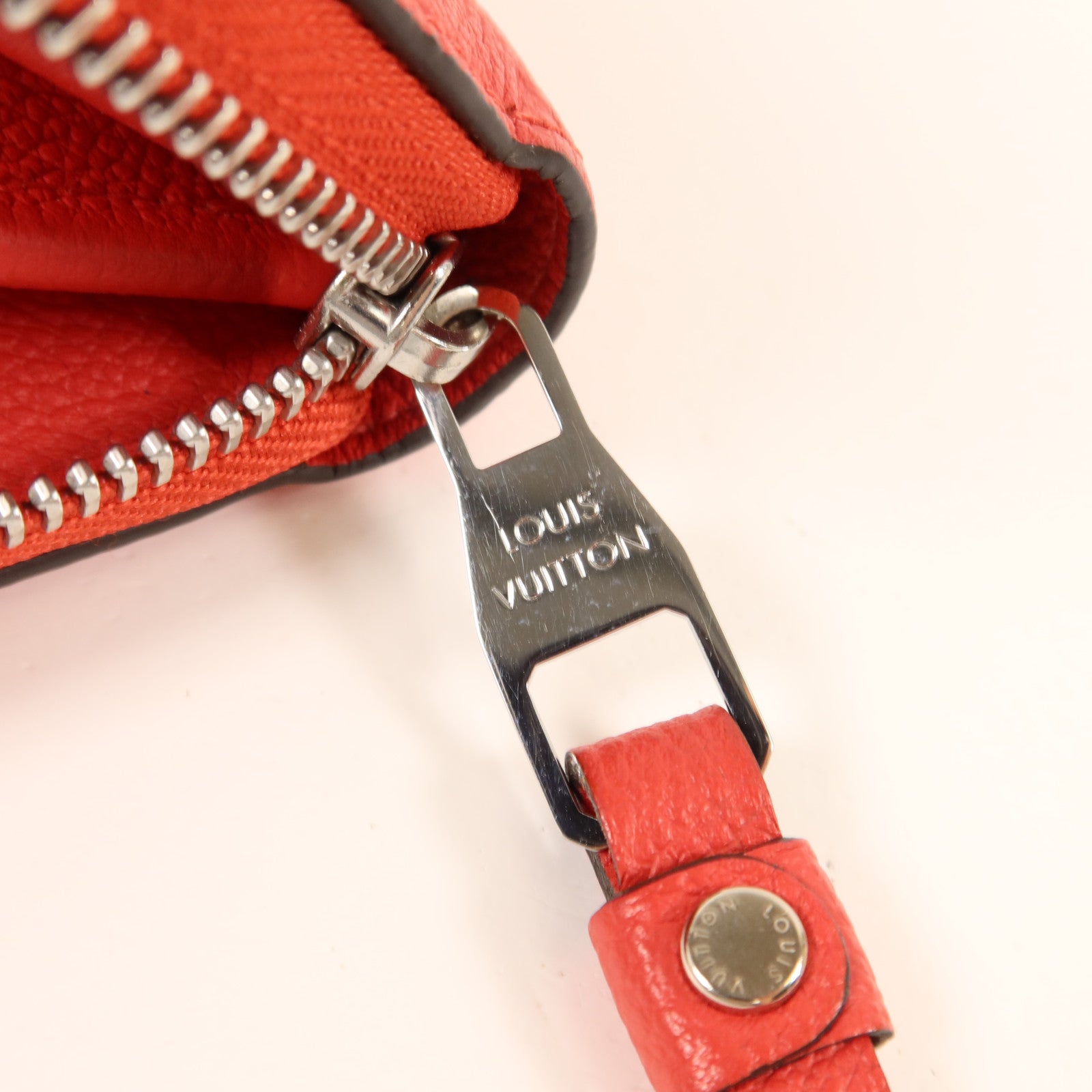 LOUIS VUITTON Monogram Empreinte Long Round Wallet銀扣長錢包