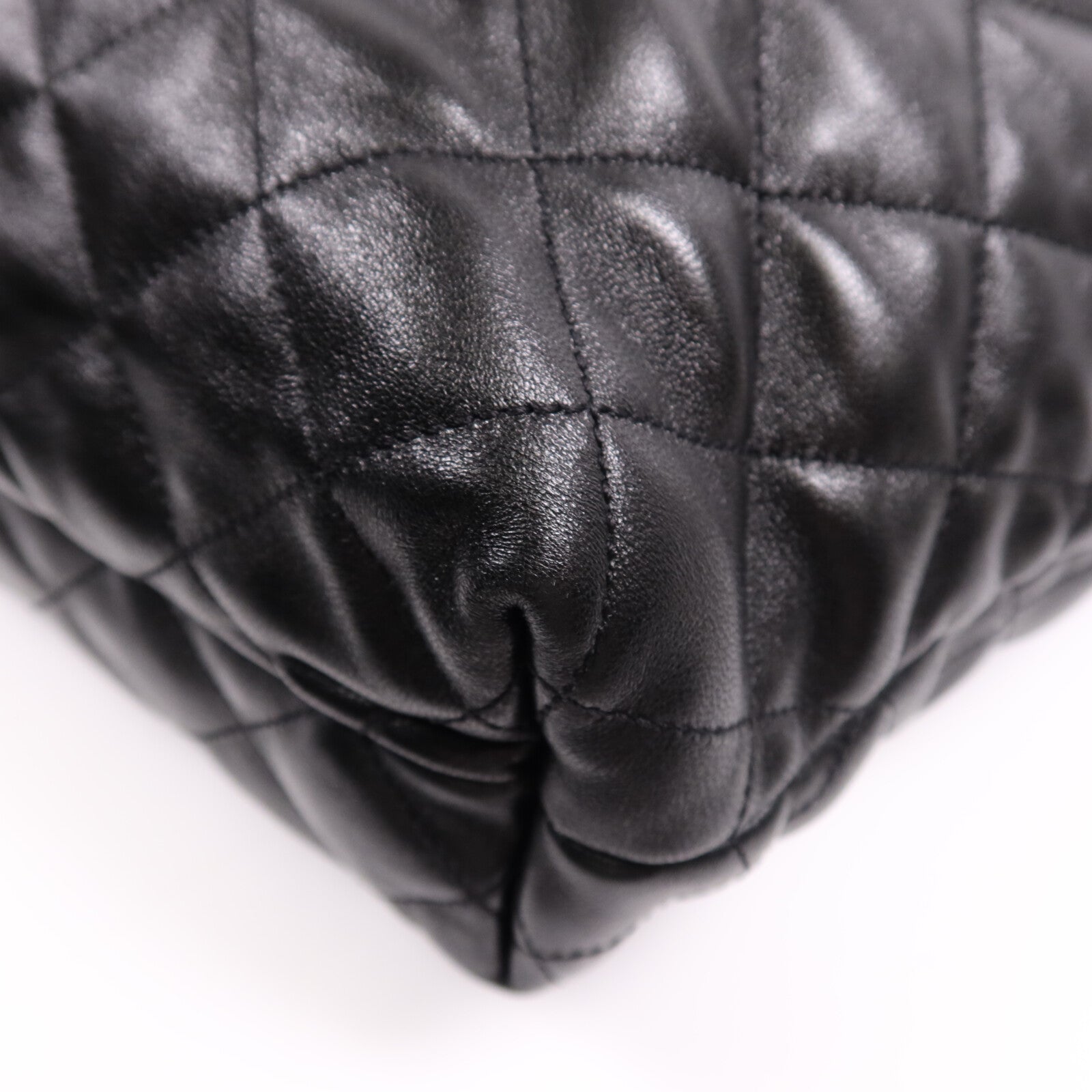 SAINT LAURENT 羊皮皮革Icare Maxi金扣手挽袋