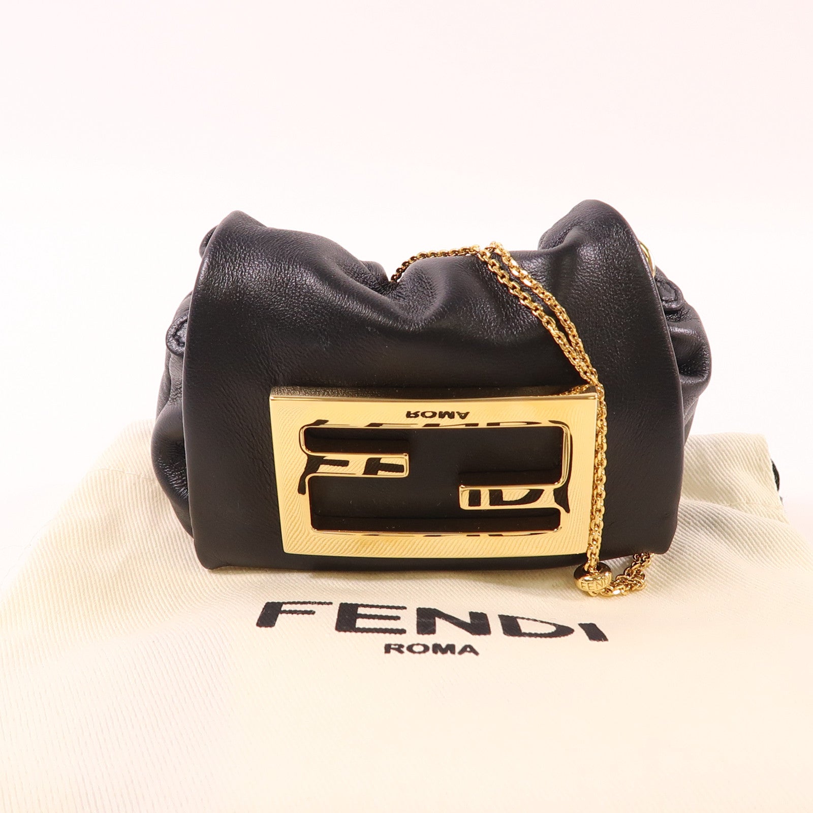 FENDI 羊皮皮革Mamma Baguette Mini Bag金扣肩背袋
