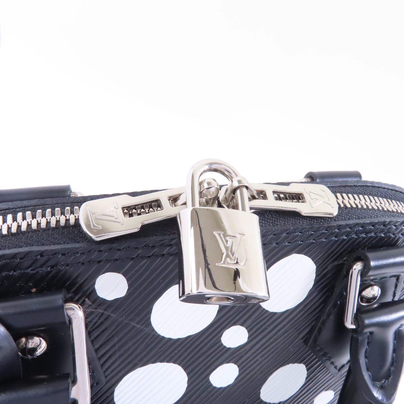 LOUIS VUITTON Epi LV x YK Alma BB銀扣手挽肩背兩用袋黑色
