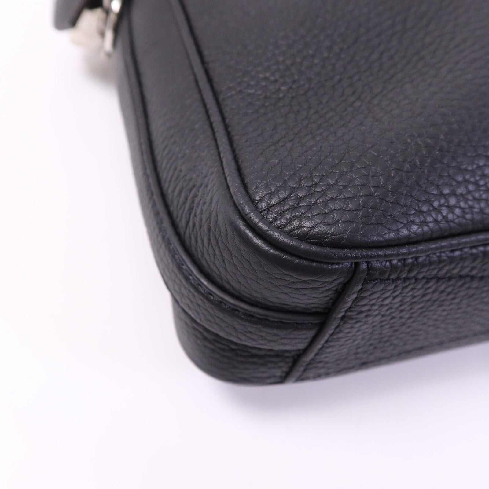 LOUIS VUITTON Taurillon Armand Briefcase銀扣手挽肩背兩用袋