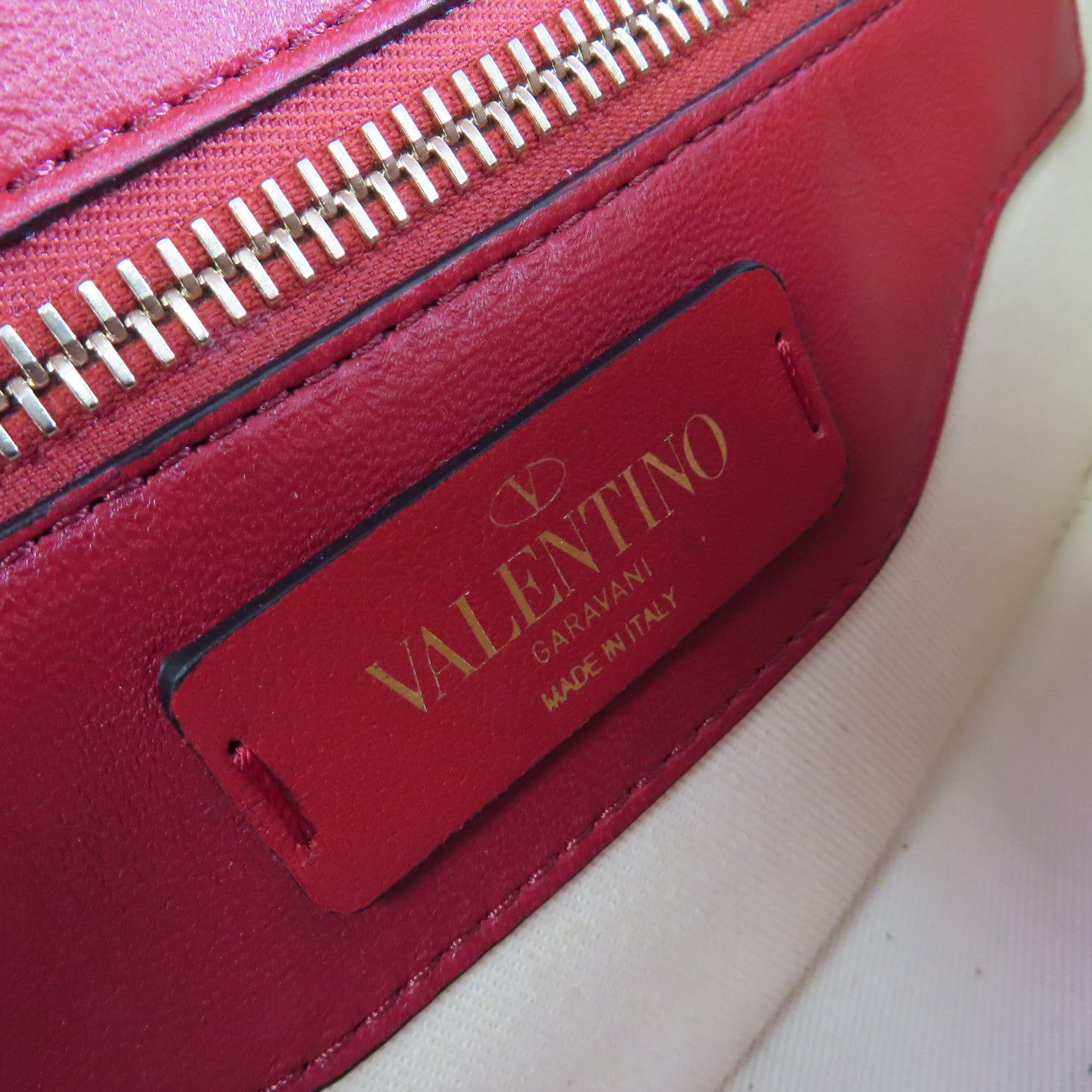 Valentino 牛皮皮革Mini Rockstud Chain Shoulder Bag金扣鏈帶肩背袋紅色