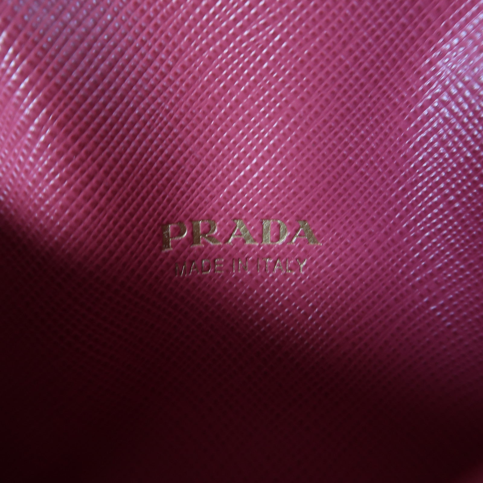 PRADA 牛皮皮革Card Case金扣卡片套粉紅色
