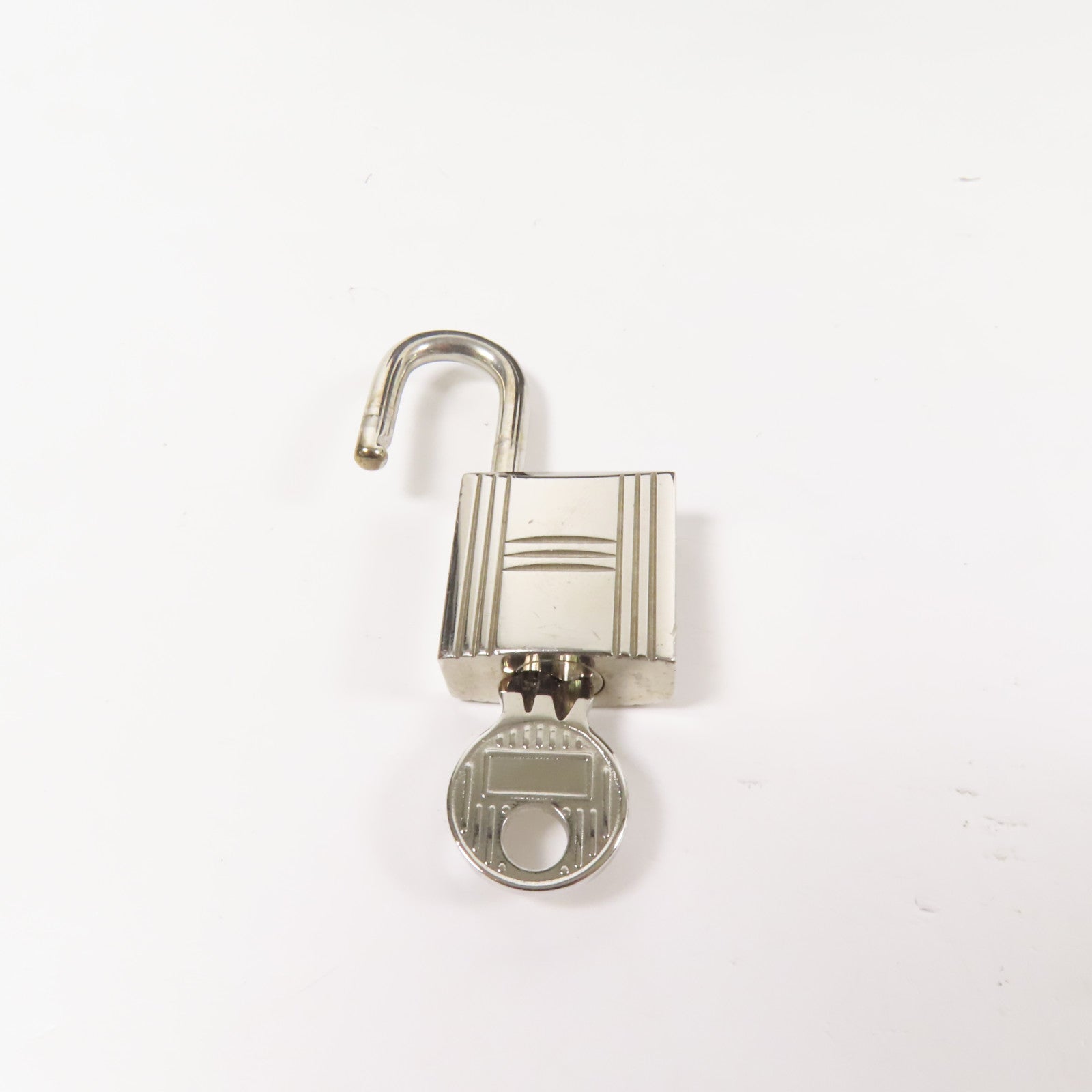 HERMES Clemence皮革Picotin MM銀扣手挽袋Noir