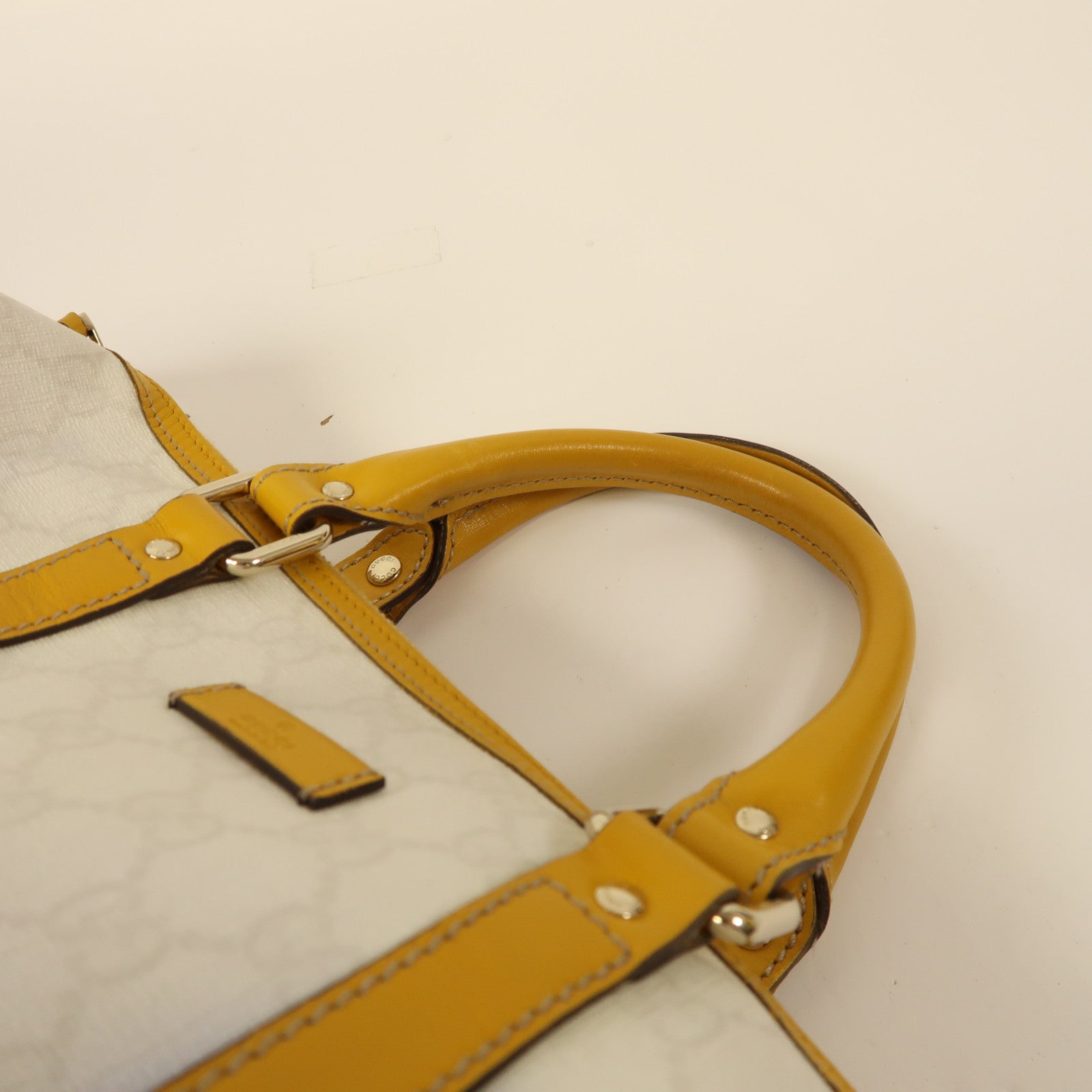 GUCCI 塗層帆布Boston Bag金扣手挽袋白色/黃色