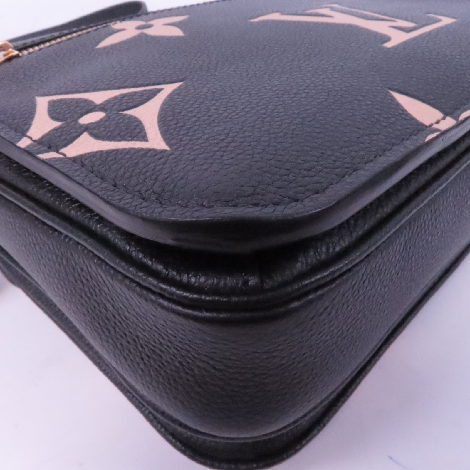 LOUIS VUITTON Monogram Empreinte Pochette Metis金扣手挽肩背两用袋黑色