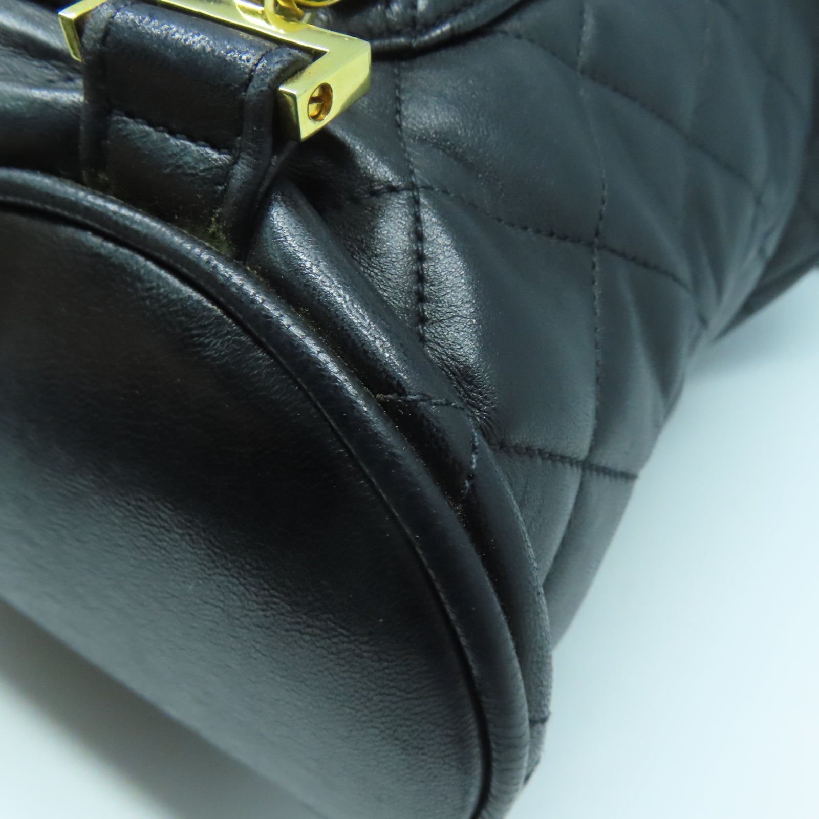 CHANEL 【激減優惠】羊皮皮革Rucksack金扣背包黑色