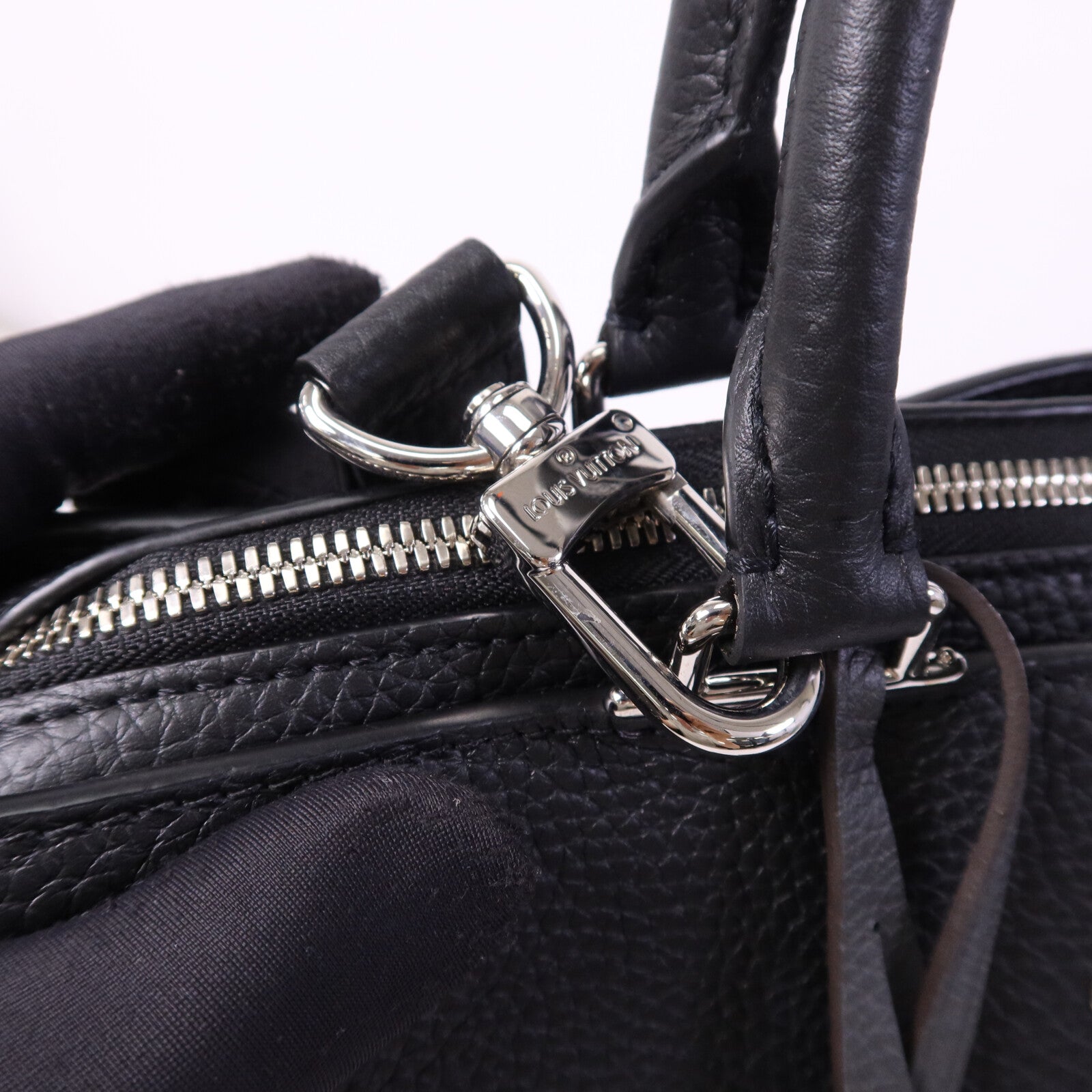 LOUIS VUITTON Taurillon Armand Briefcase銀扣手挽肩背兩用袋