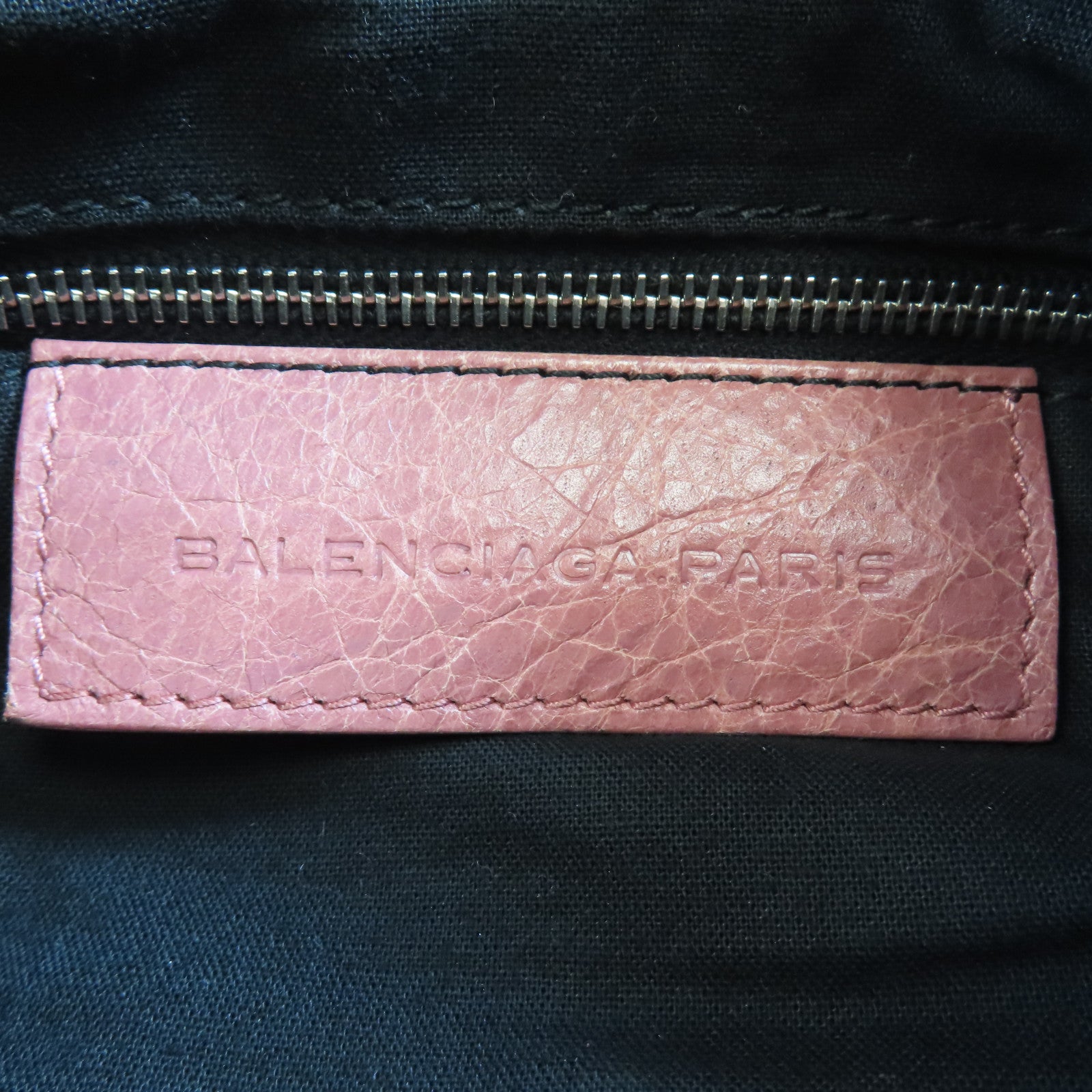 BALENCIAGA 牛皮皮革Bucket銀扣肩背袋粉紅色