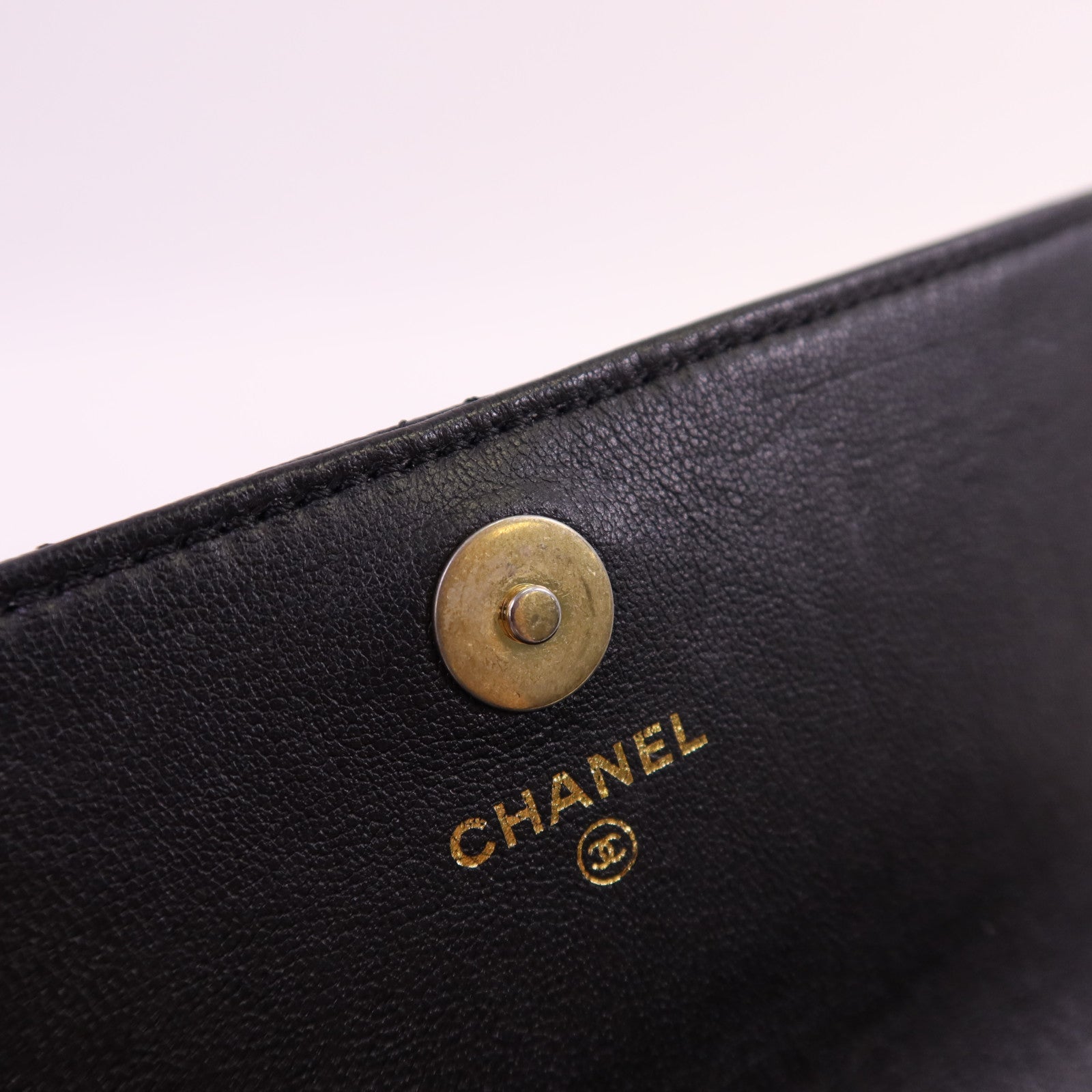 CHANEL 牛皮皮革Waist Bag金扣鏈帶腰包