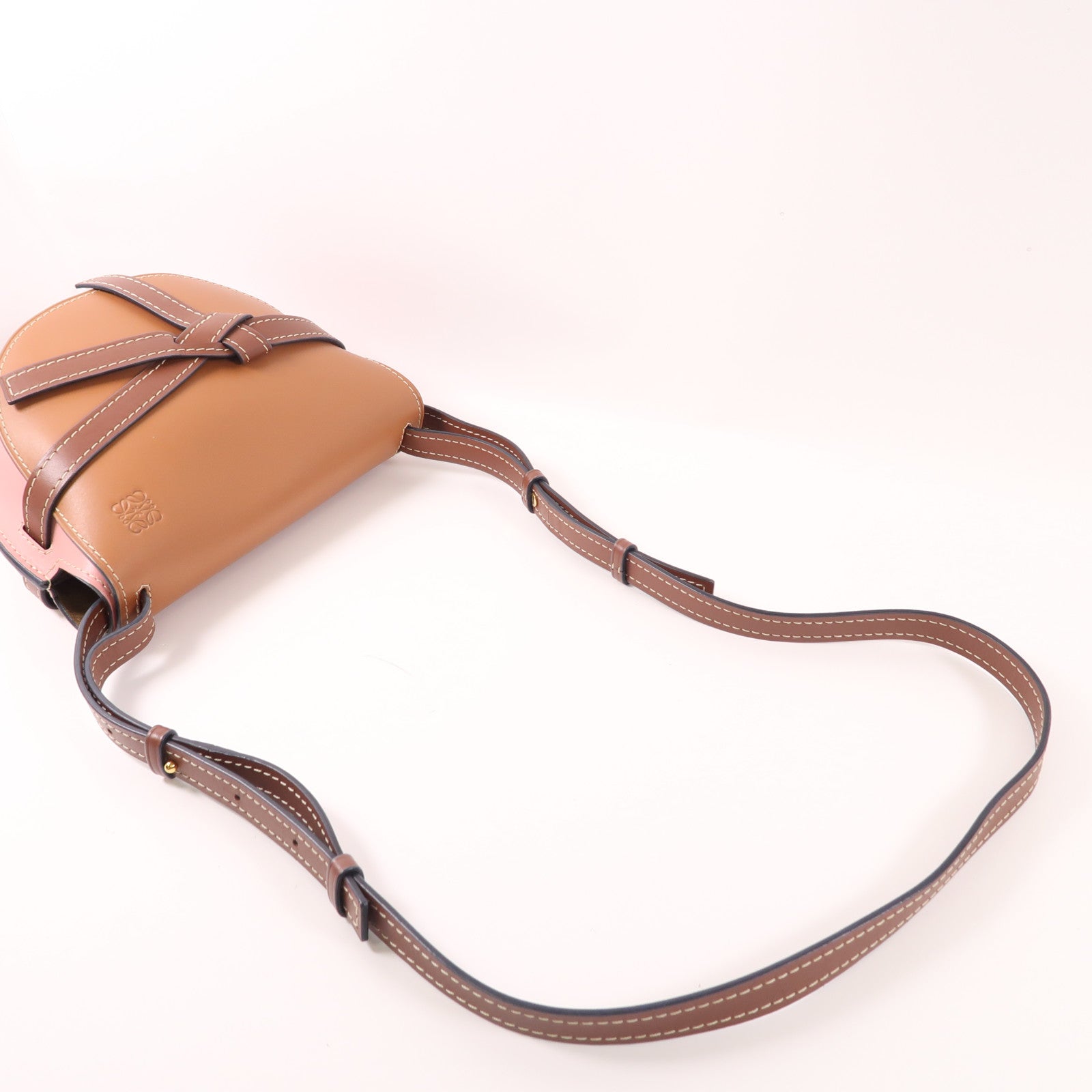 LOEWE 牛皮皮革Gate Small金扣肩背袋