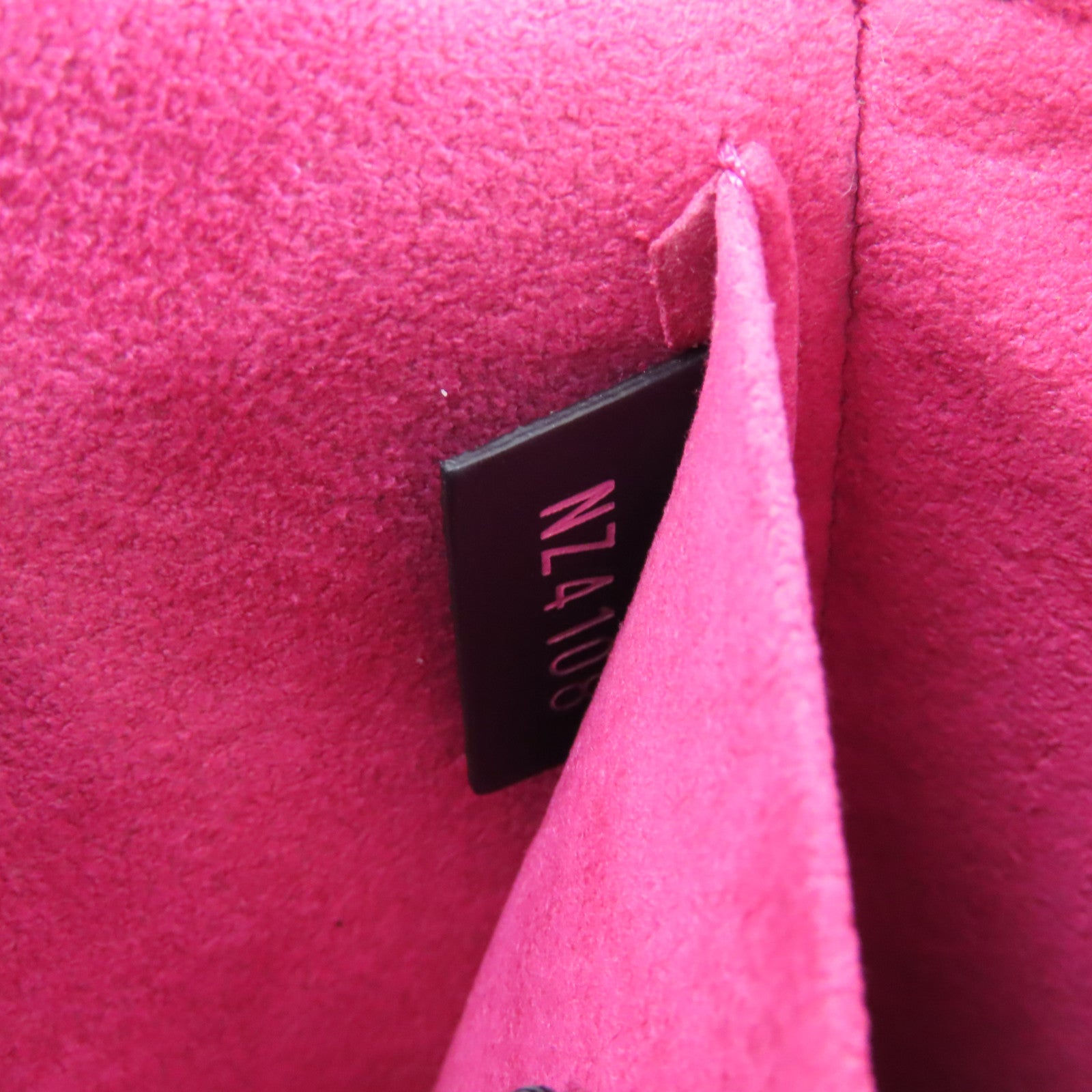 LOUIS VUITTON Epi Pochette Felicie銀扣鏈帶肩背袋黑色/粉紅色