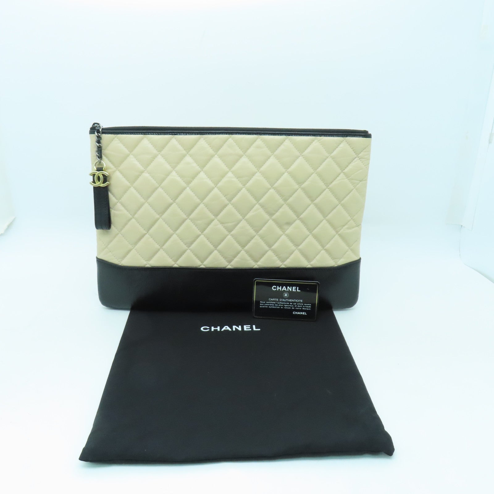 CHANEL 【激減優惠】菱格牛皮皮革Clutch Bag銀扣手拿包米色