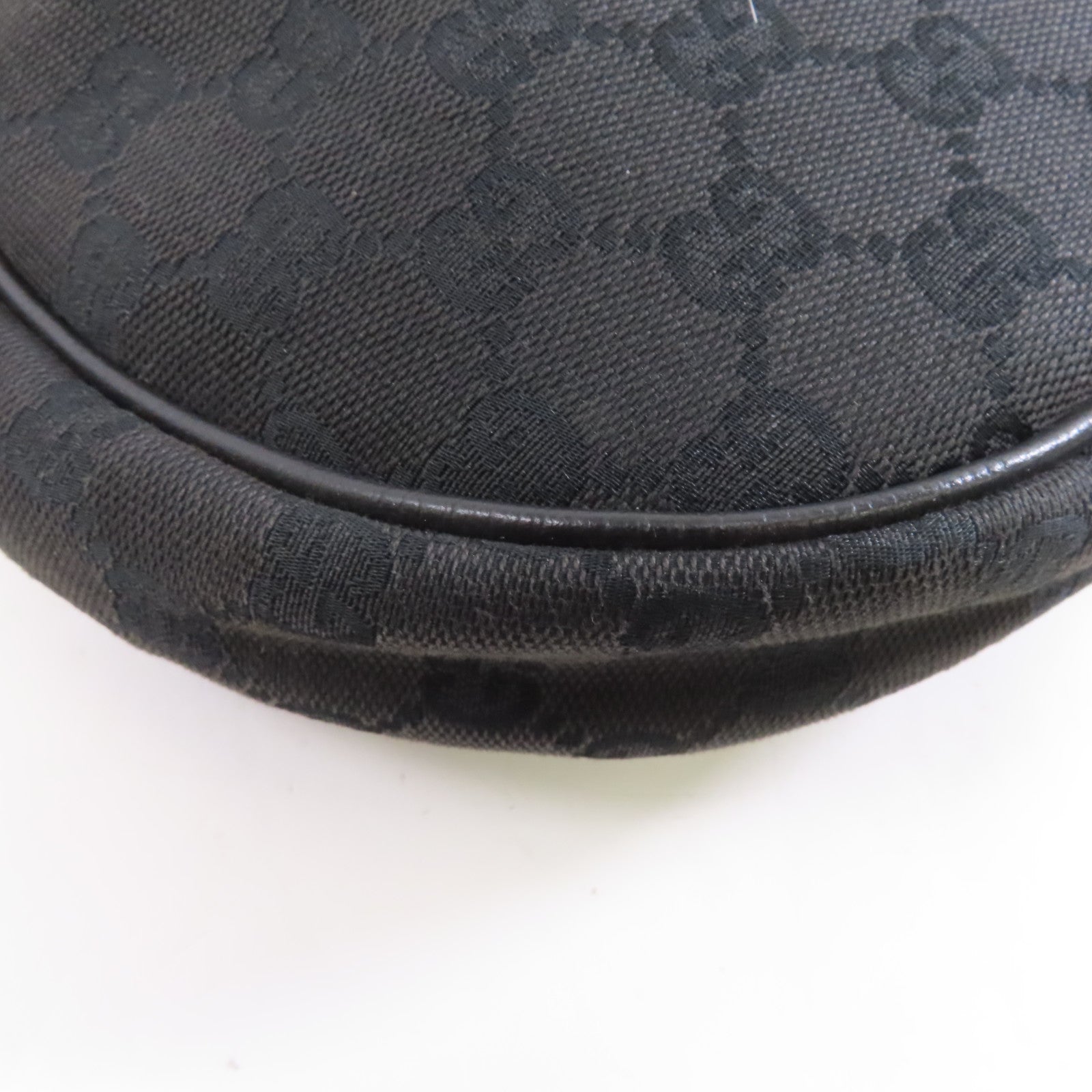 GUCCI 帆布Shoulder Bag銀扣肩背袋黑色