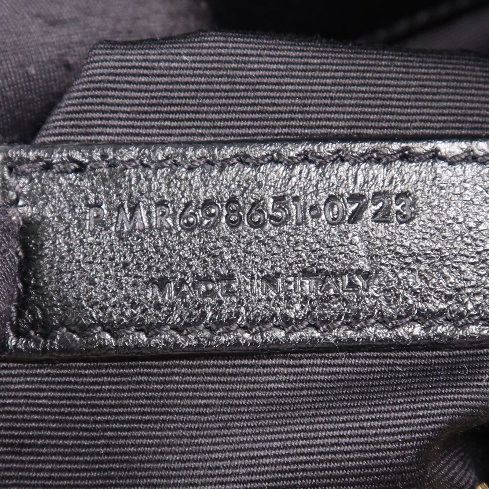 SAINT LAURENT 羊皮皮革Icare Maxi金扣手挽袋