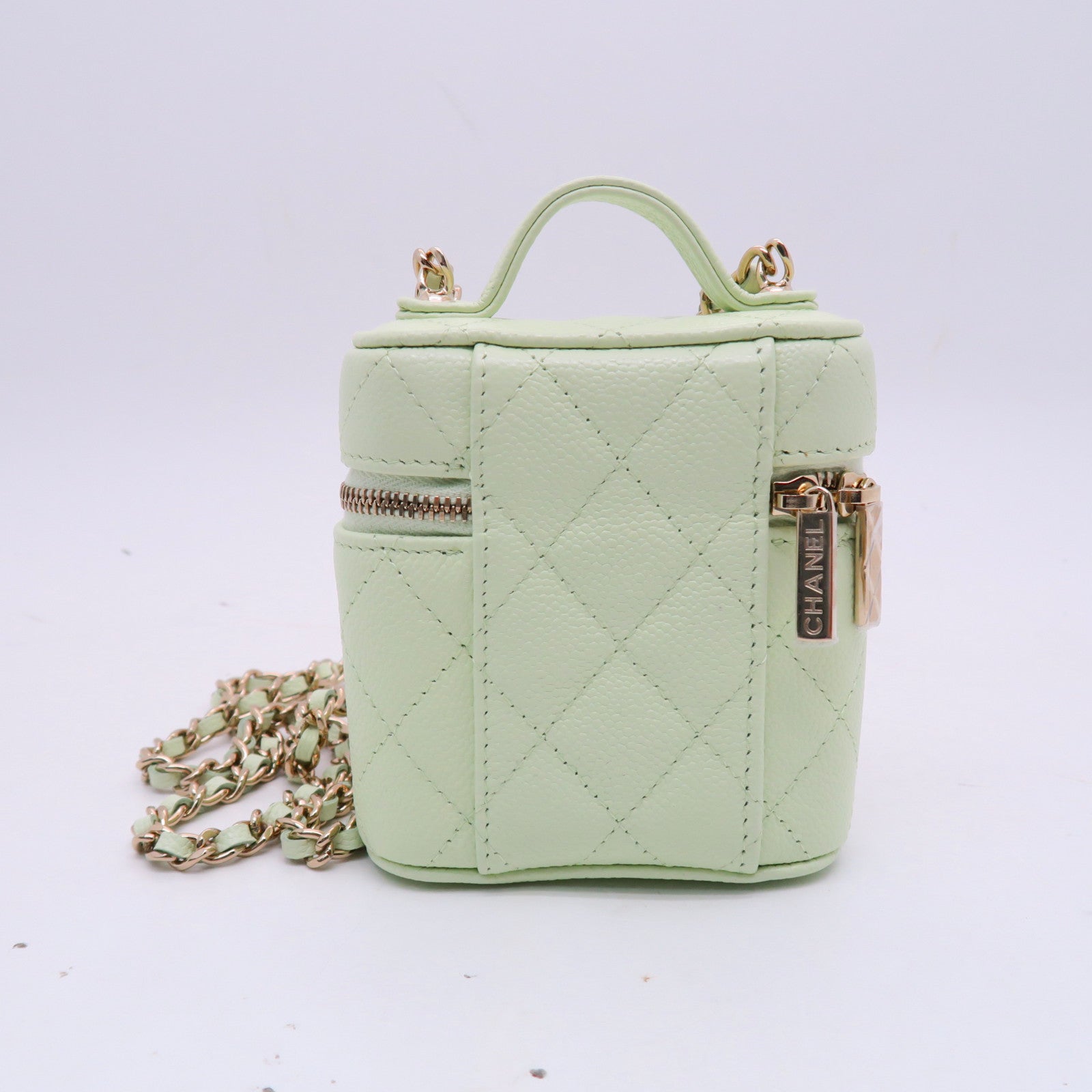 CHANEL 菱格Caviar皮革Chain Shoulder金扣肩背袋浅绿色