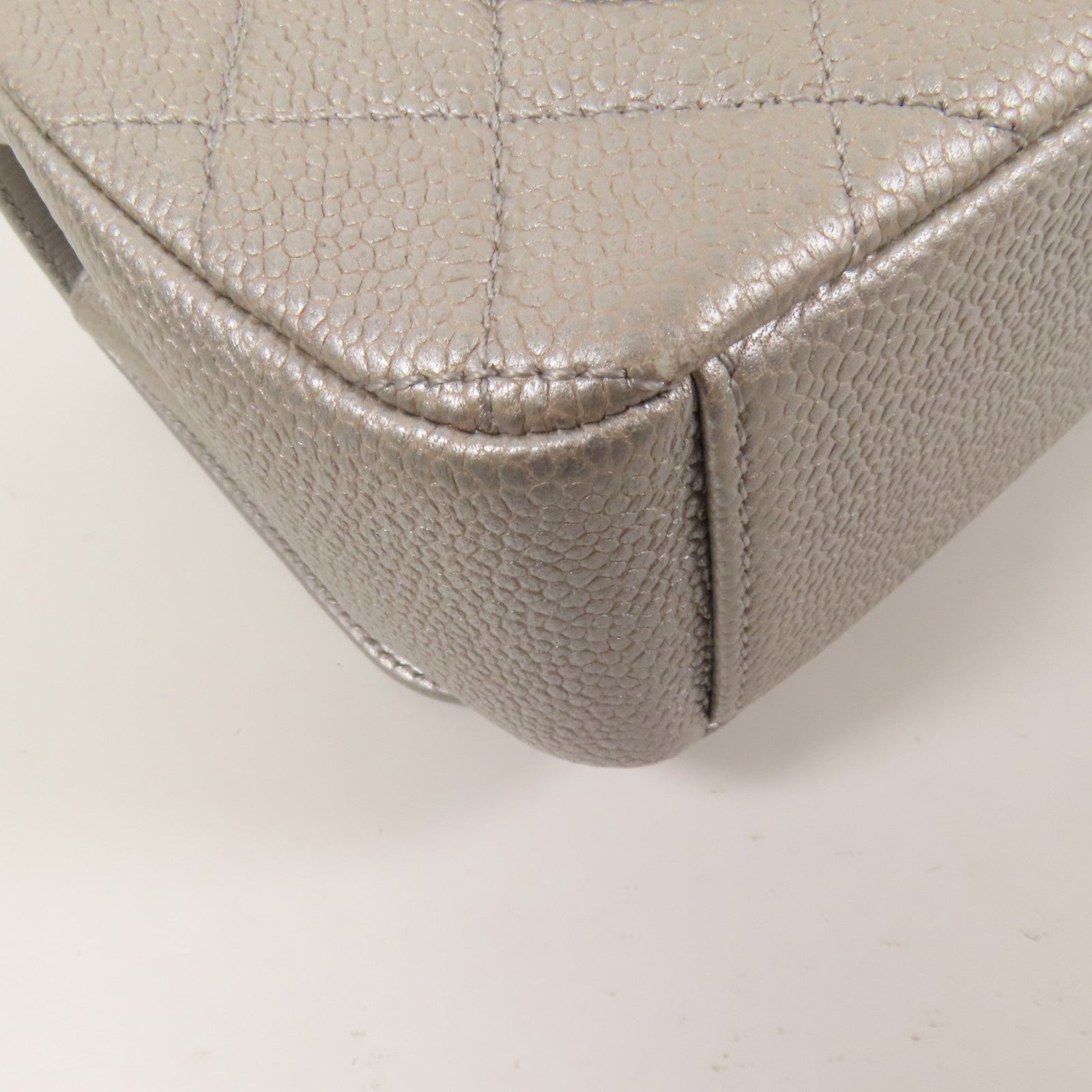 CHANEL 牛皮皮革CC Filigree銀扣肩背袋