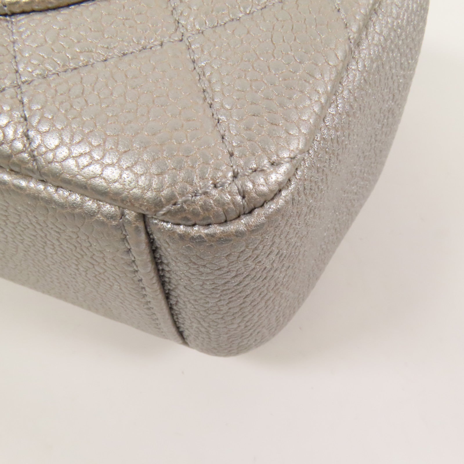 CHANEL 牛皮皮革CC Filigree銀扣肩背袋