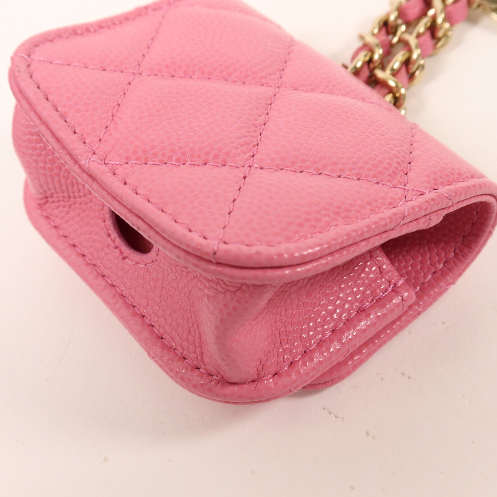 CHANEL 牛皮皮革Phone Case With Airpods Chain鏈帶肩背袋