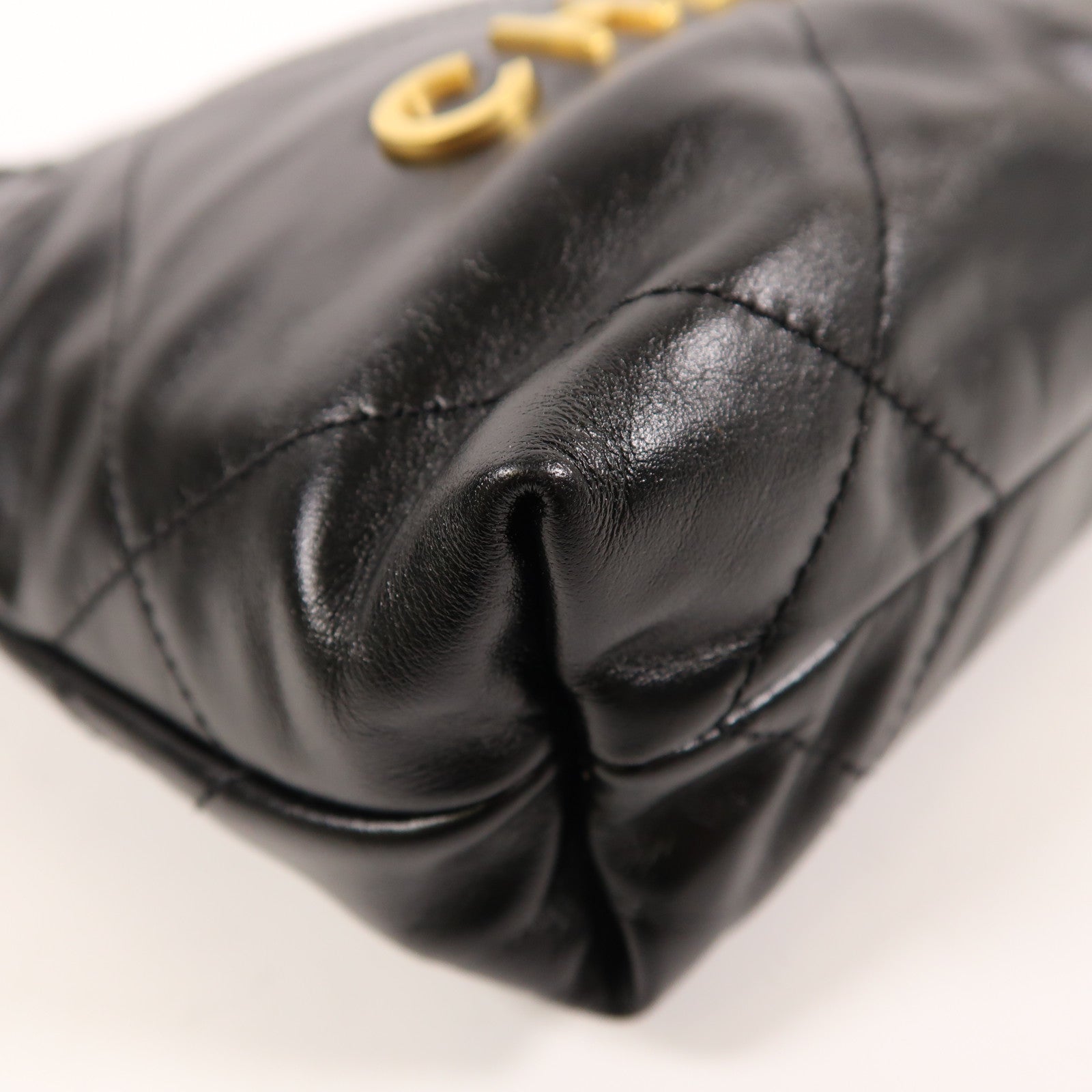 CHANEL 牛皮皮革Mini 22金扣手挽肩背兩用袋