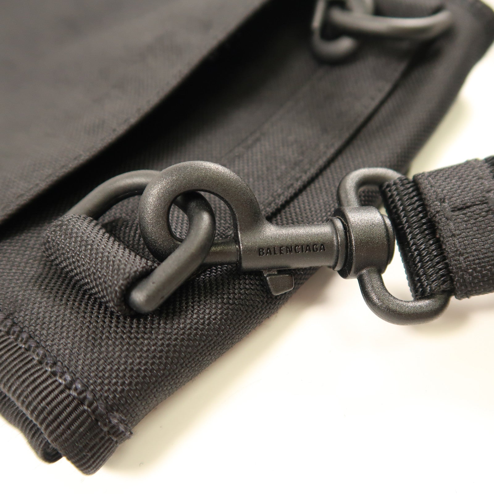 BALENCIAGA 帆布Shoulder Bag肩背袋黑色/彩色
