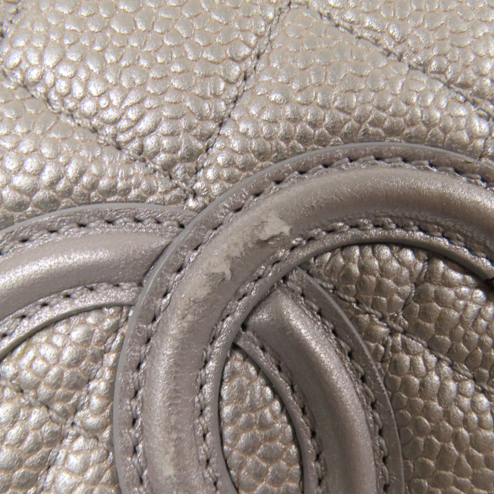 CHANEL 牛皮皮革CC Filigree銀扣肩背袋