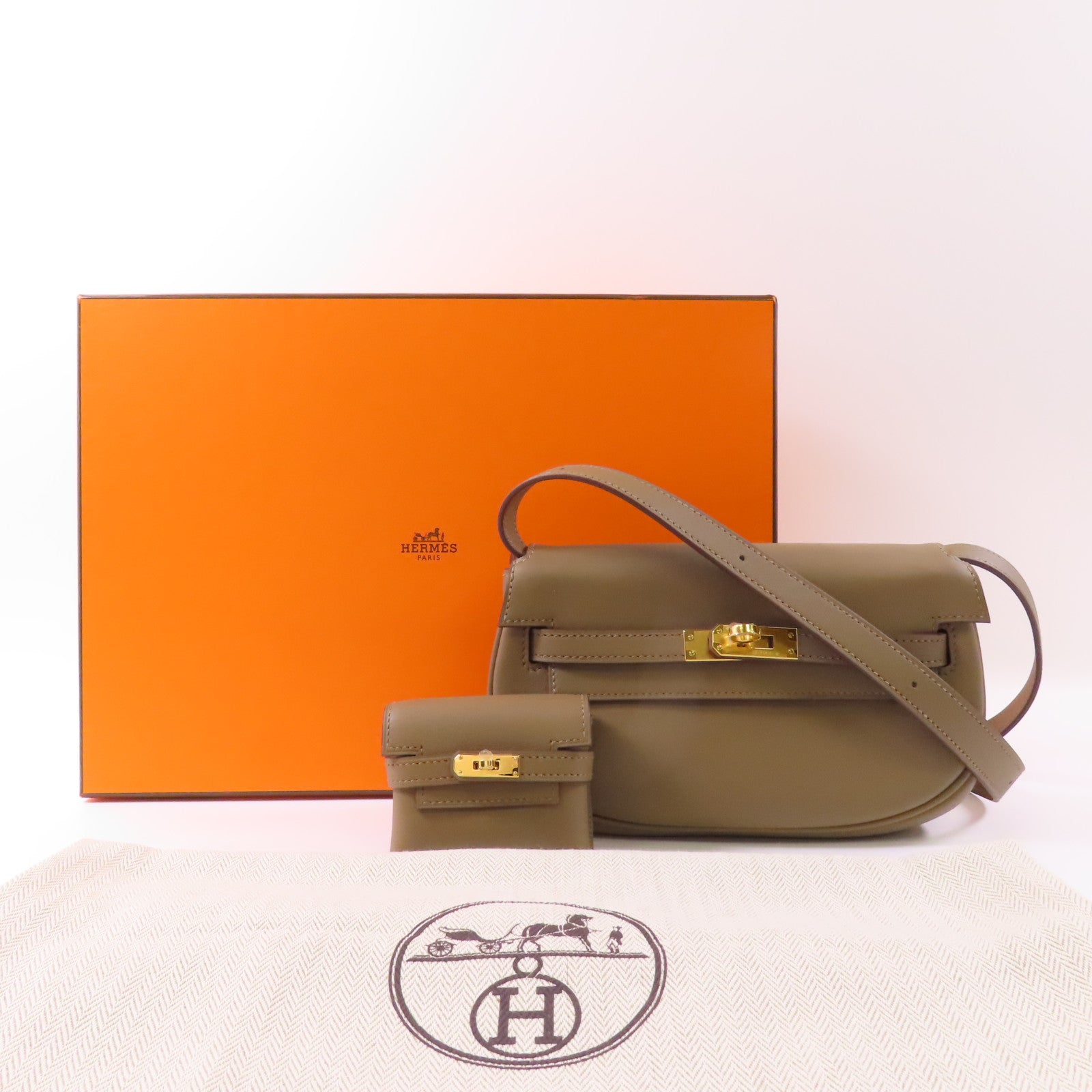 HERMES 【激減優惠】Veau Swift皮革Kelly Moove金扣肩背袋Etoupe